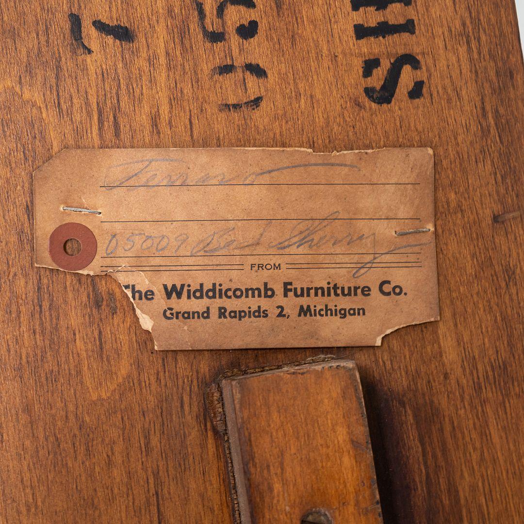 1950s T.H. Robsjohn Gibbings for Widdicomb King Size Headboard in Walnut For Sale 4
