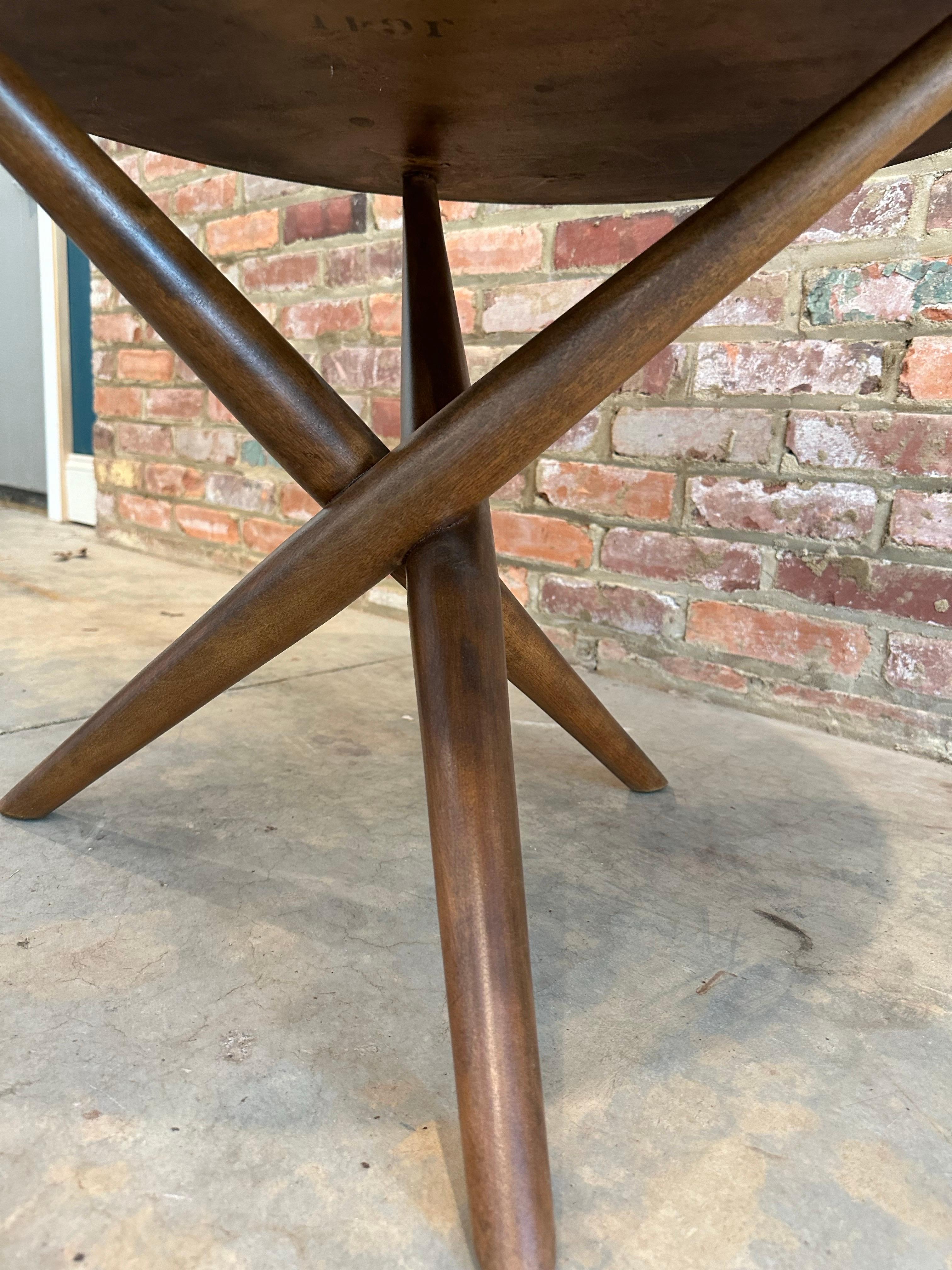1950s t.h. Robsjohn-Gibbings Widdicomb Walnut Occasional Tripod Table For Sale 2
