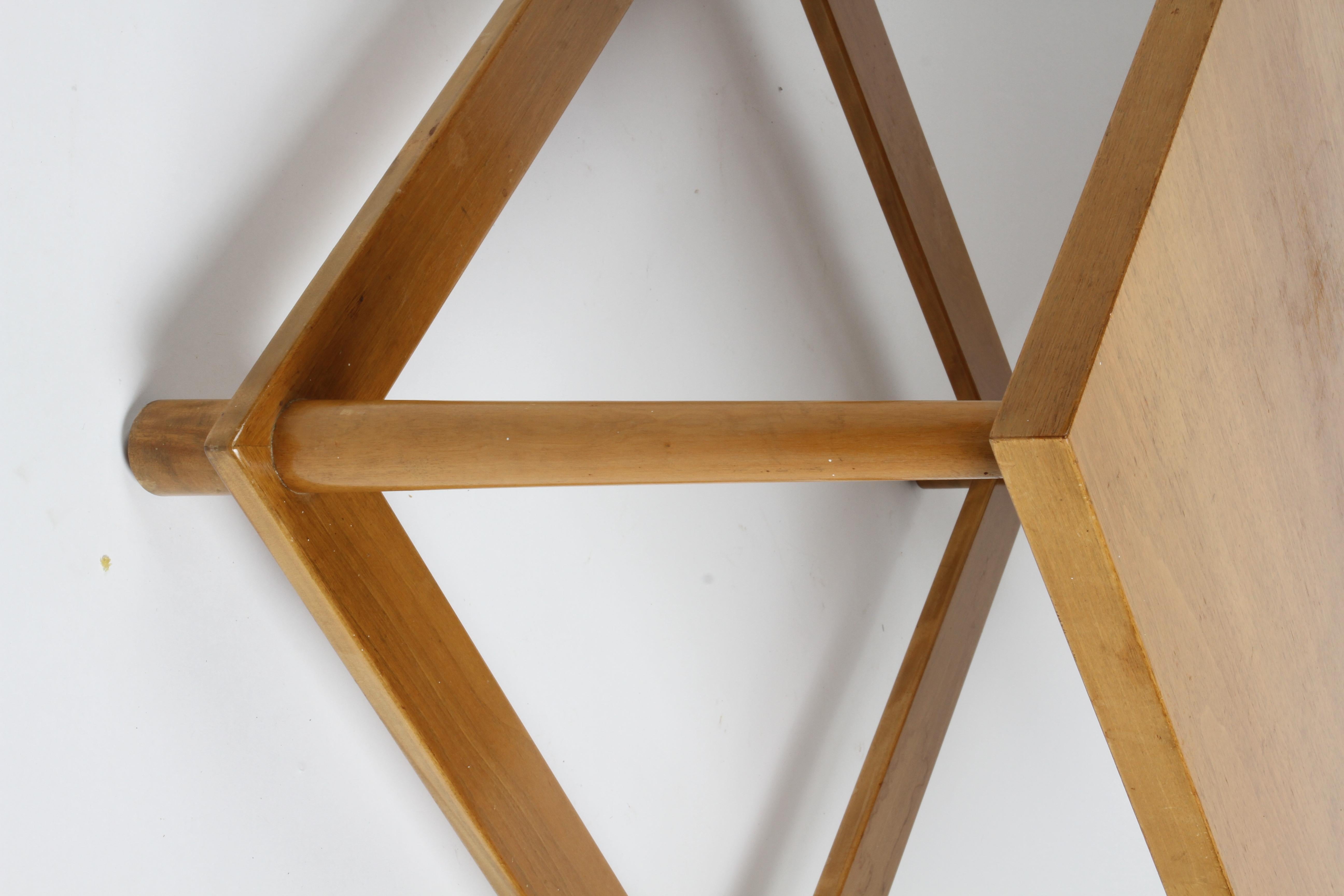 Stained 1950s T.H. Robsjohns-Gibbings for Widdicomb Reverse Taper Walnut End Table