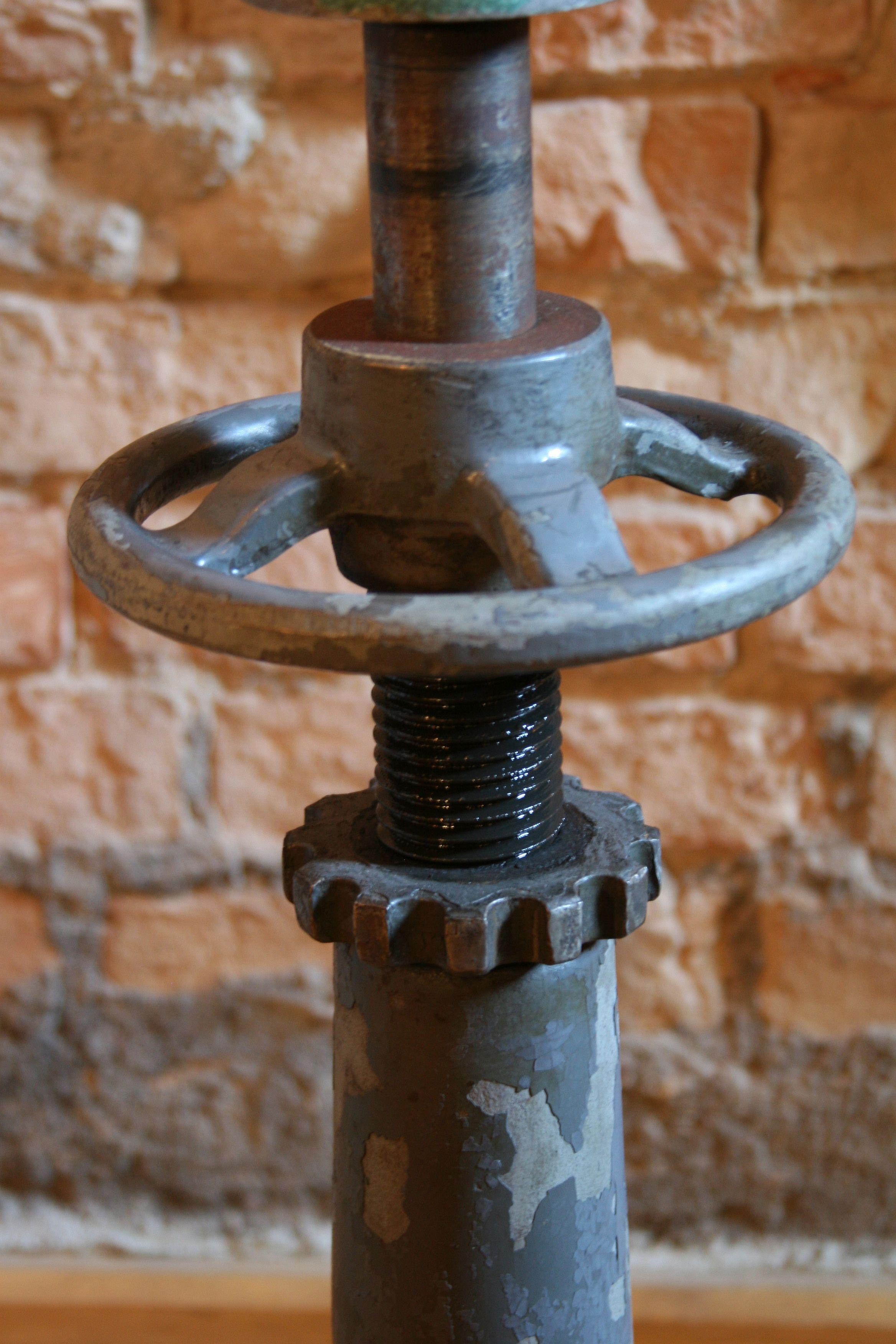 1950s Theater and Film Spotlight Model 150 For Sale 5