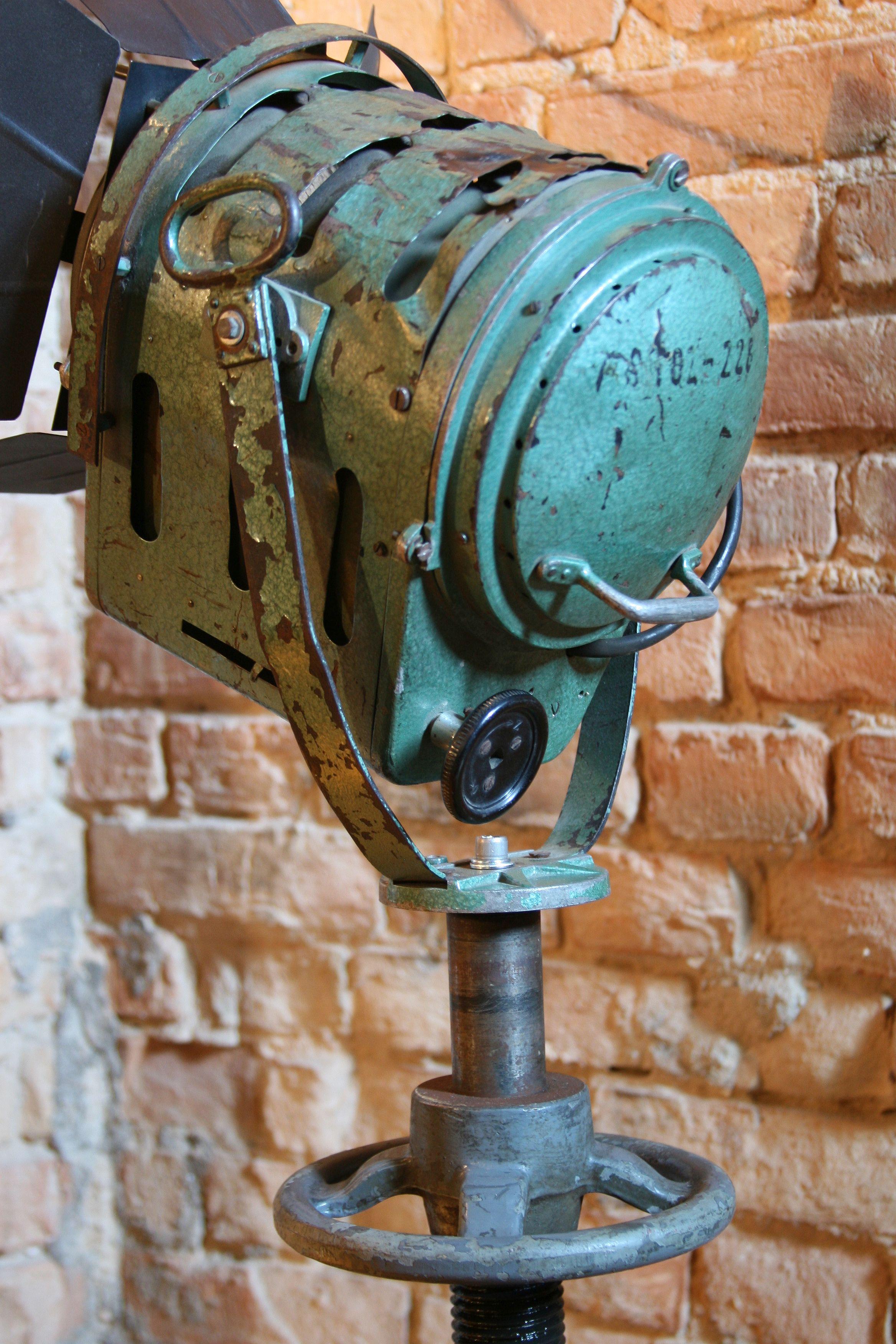 1950s Theater and Film Spotlight Model 150 For Sale 6