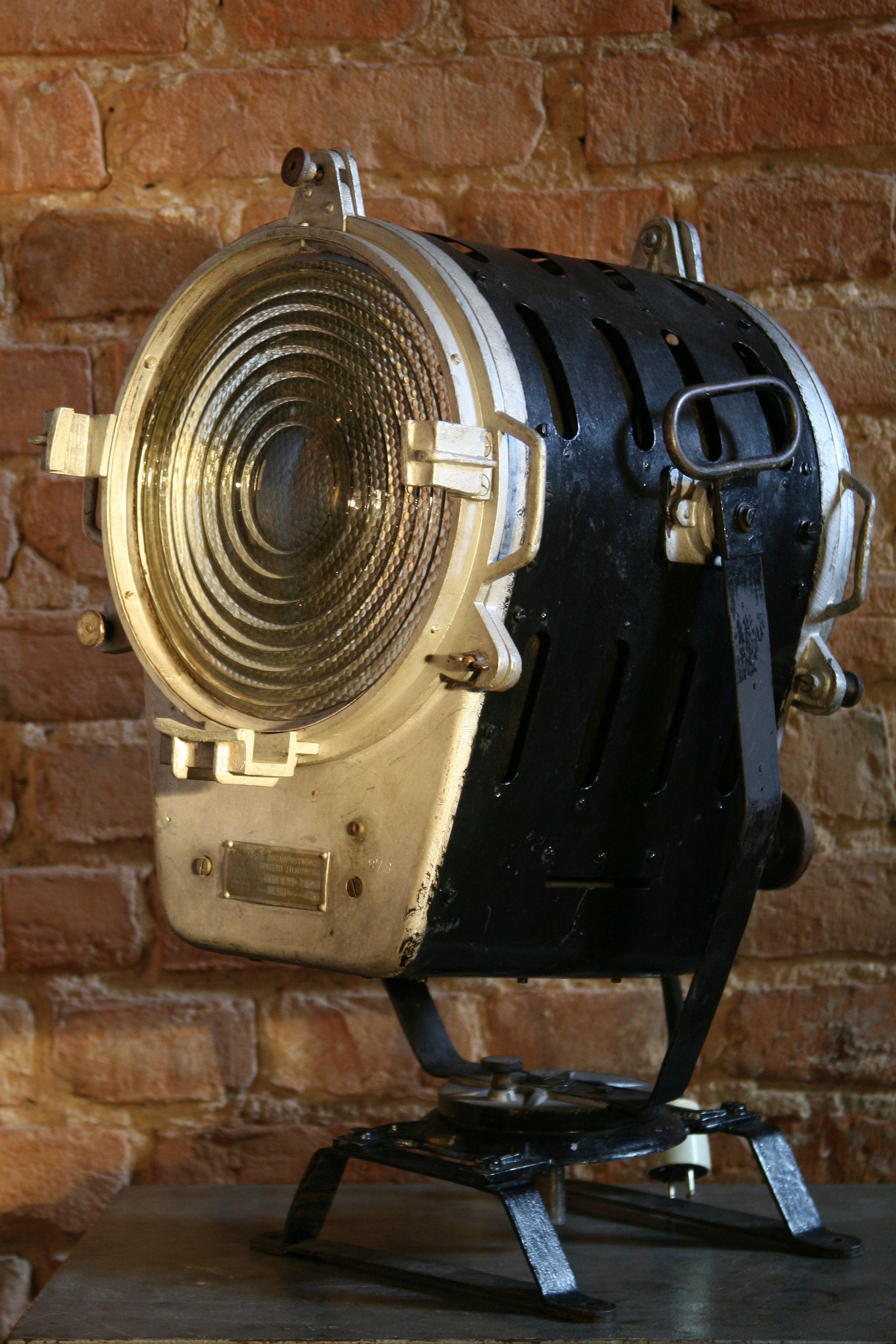 Industrial 1950s Theater and Film Spotlight Model RF 250 'No.2' For Sale