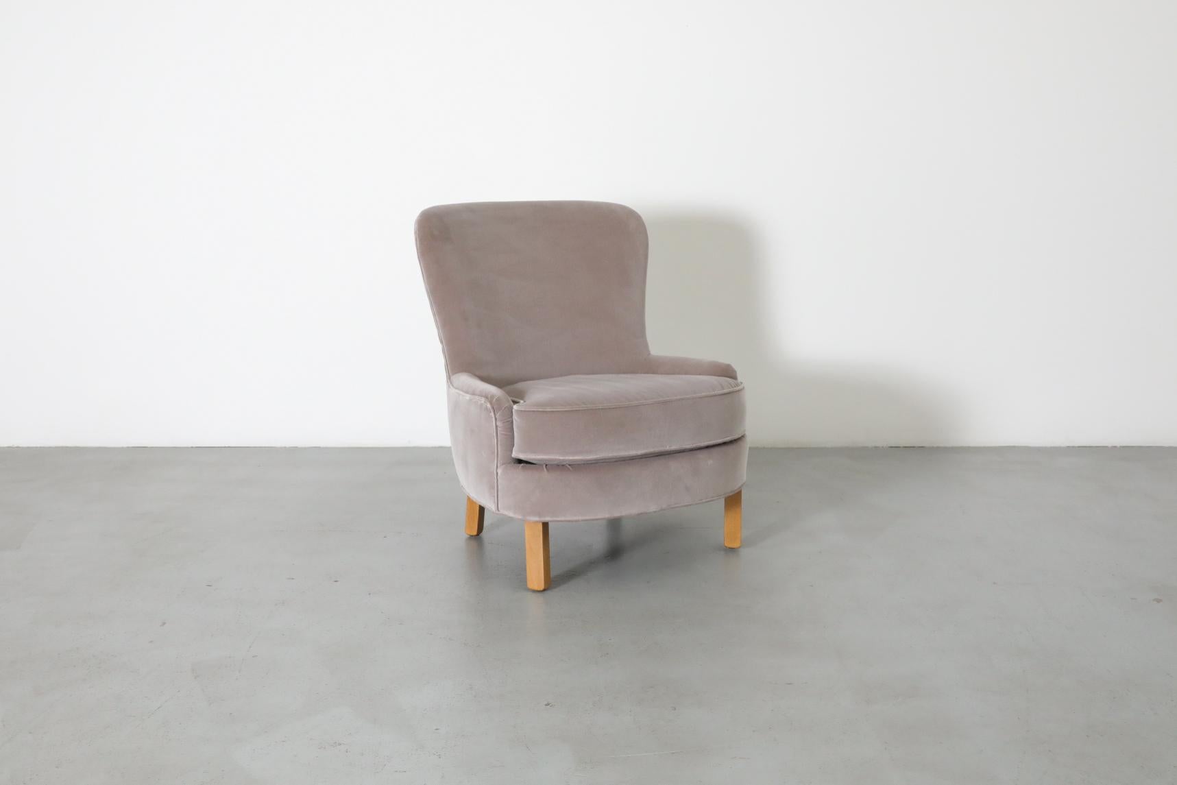 1950s Theo Ruth Lounge Chair for Artifort in Taupe Upholstery by Knoll For Sale 4