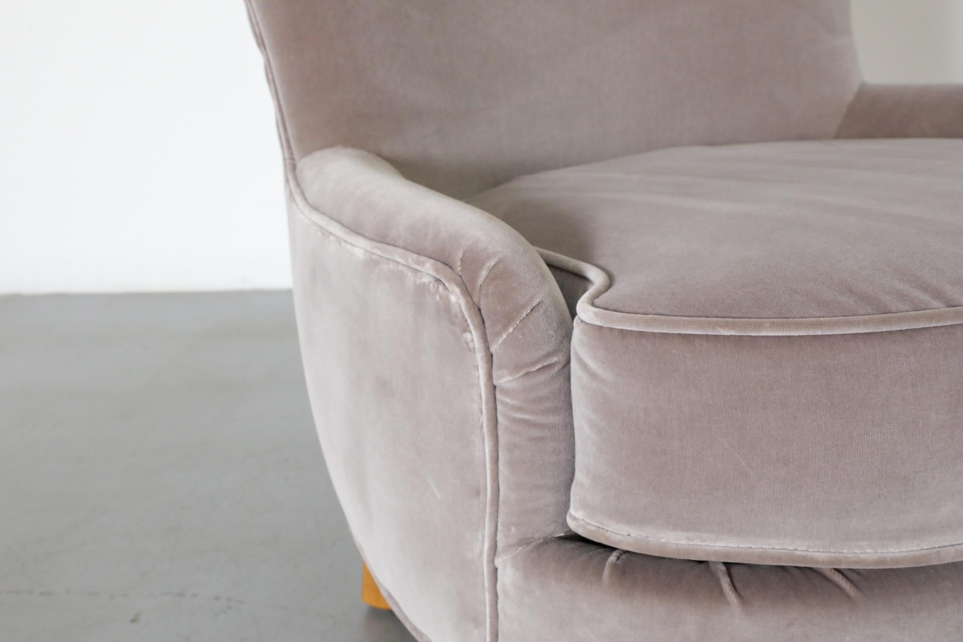 1950s Theo Ruth Lounge Chair for Artifort in Taupe Upholstery by Knoll For Sale 8