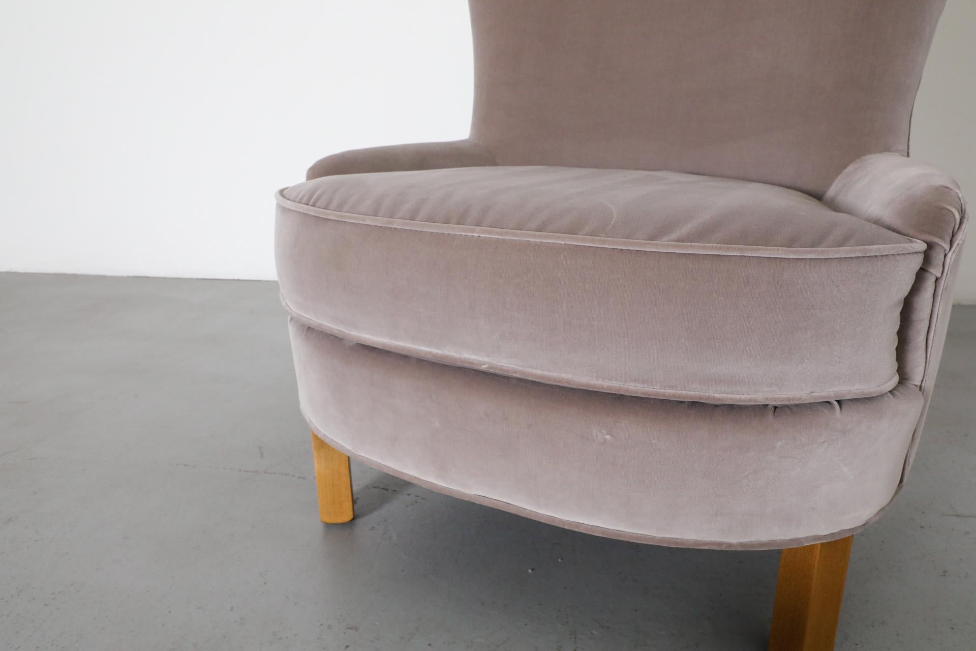 1950s Theo Ruth Lounge Chair for Artifort in Taupe Upholstery by Knoll For Sale 10