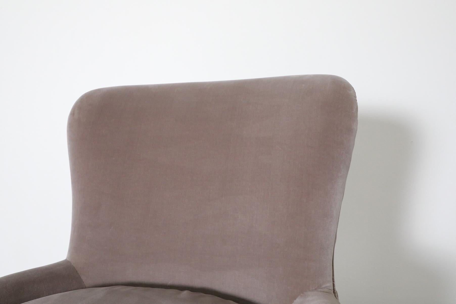 1950s Theo Ruth Lounge Chair for Artifort in Taupe Upholstery by Knoll For Sale 11