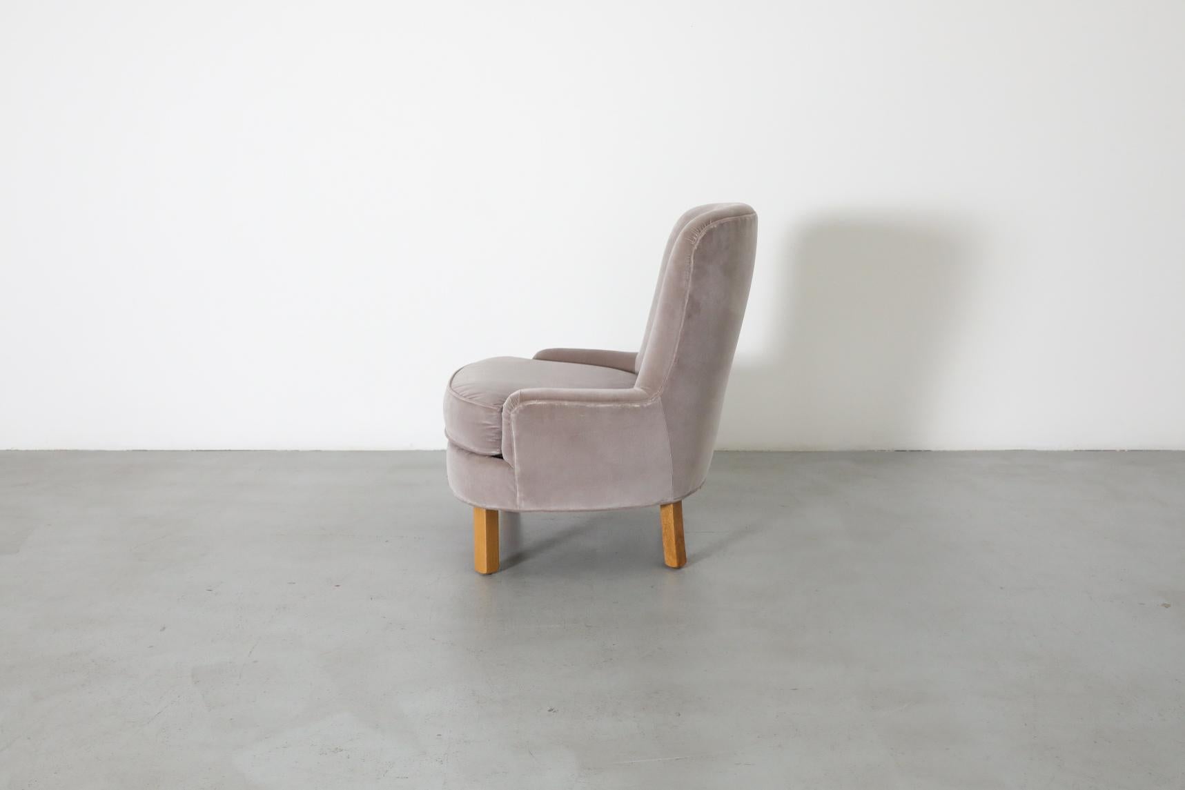 1950s Theo Ruth Lounge Chair for Artifort in Taupe Upholstery by Knoll In Good Condition For Sale In Los Angeles, CA