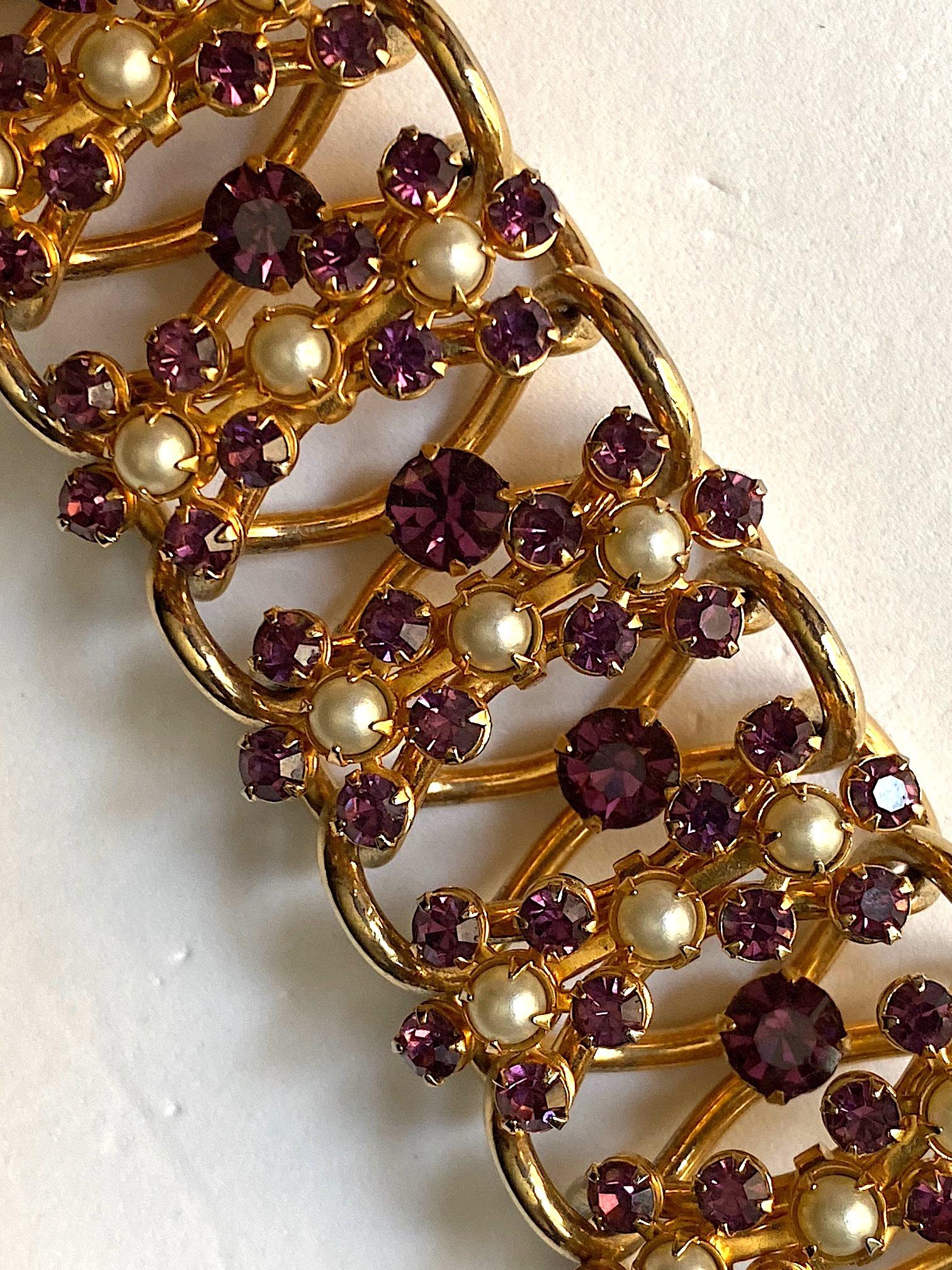 1950s Large Open Link and Purple Rhinestone and Pearl Bracelet For Sale 7