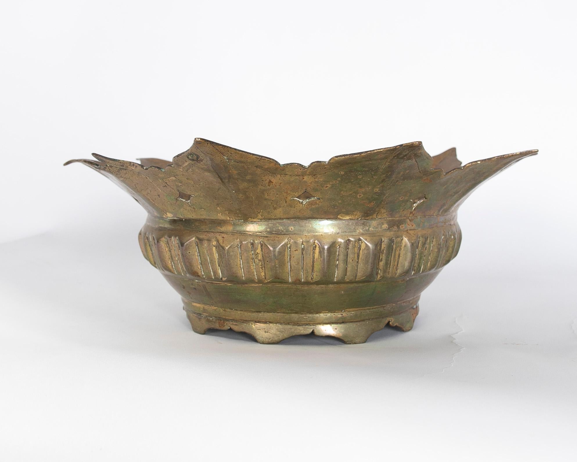 1950s Tibetan Bronze Bowl For Sale 3