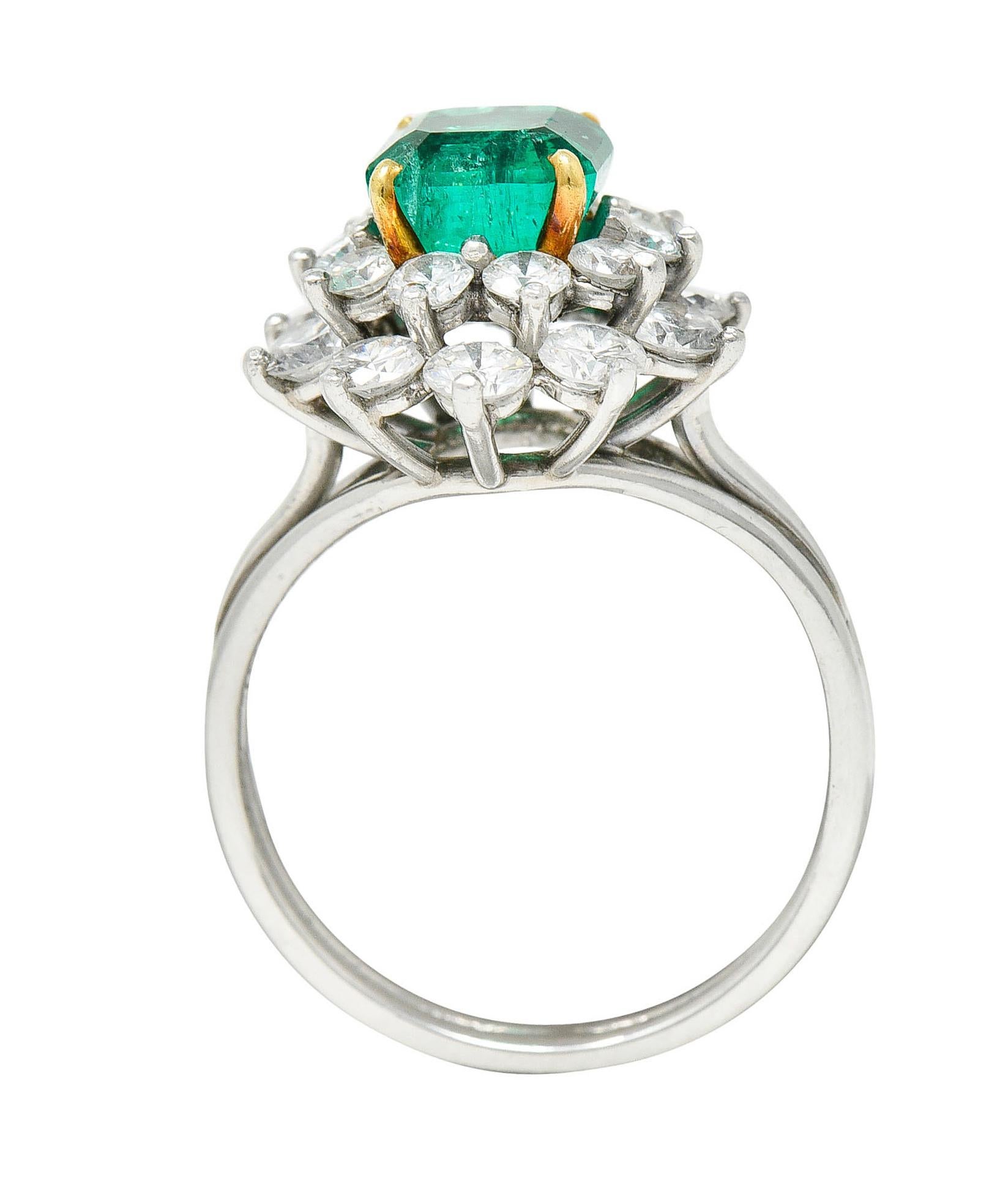 Women's or Men's 1950's Tiffany & Co. 2.45 Carats Emerald Diamond Platinum Cluster Ring