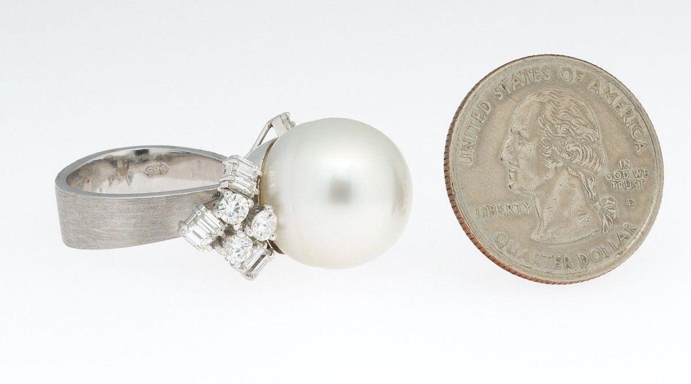 1950s Tiffany & Co. South Sea Pearl 1.80 Carat VVS Diamond Cocktail Ring In Excellent Condition In Shaker Heights, OH