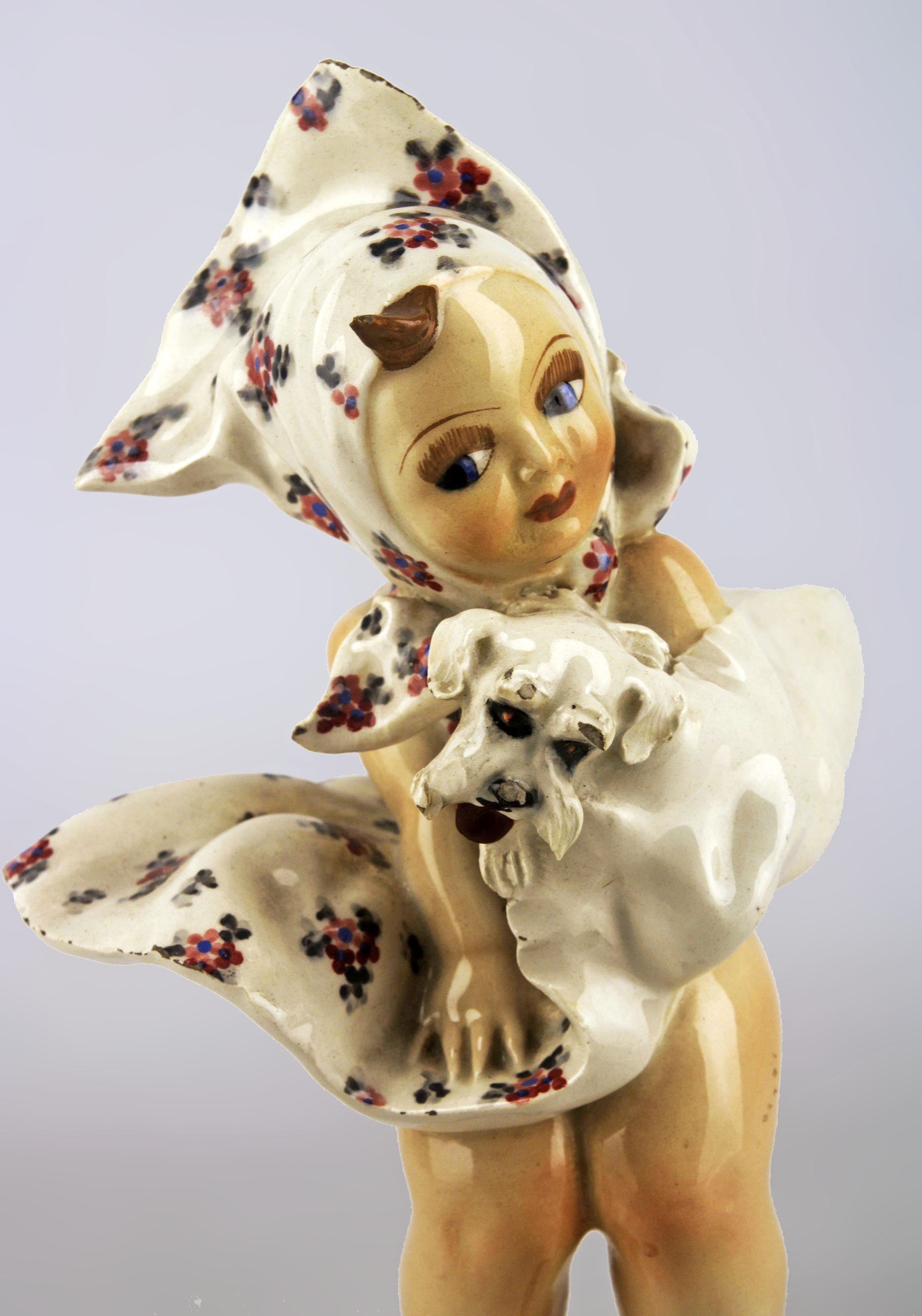 Vernissé Sculpture de fille et de chien en céramique émaillée peinte à la main par C.I.C. dans les années 1950 en vente