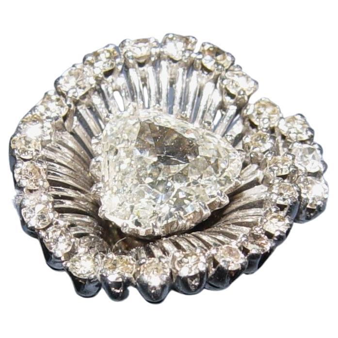 Art Deco 1950's Trillion diamond 1.50CT(Est.) cocktail ring Platinum/Gold/Palladium  For Sale