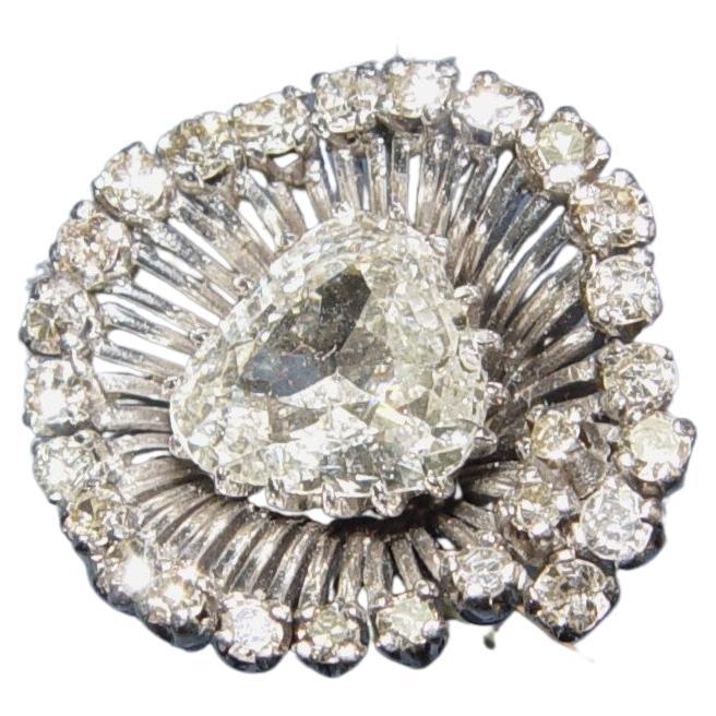 Trillion Cut 1950's Trillion diamond 1.50CT(Est.) cocktail ring Platinum/Gold/Palladium  For Sale