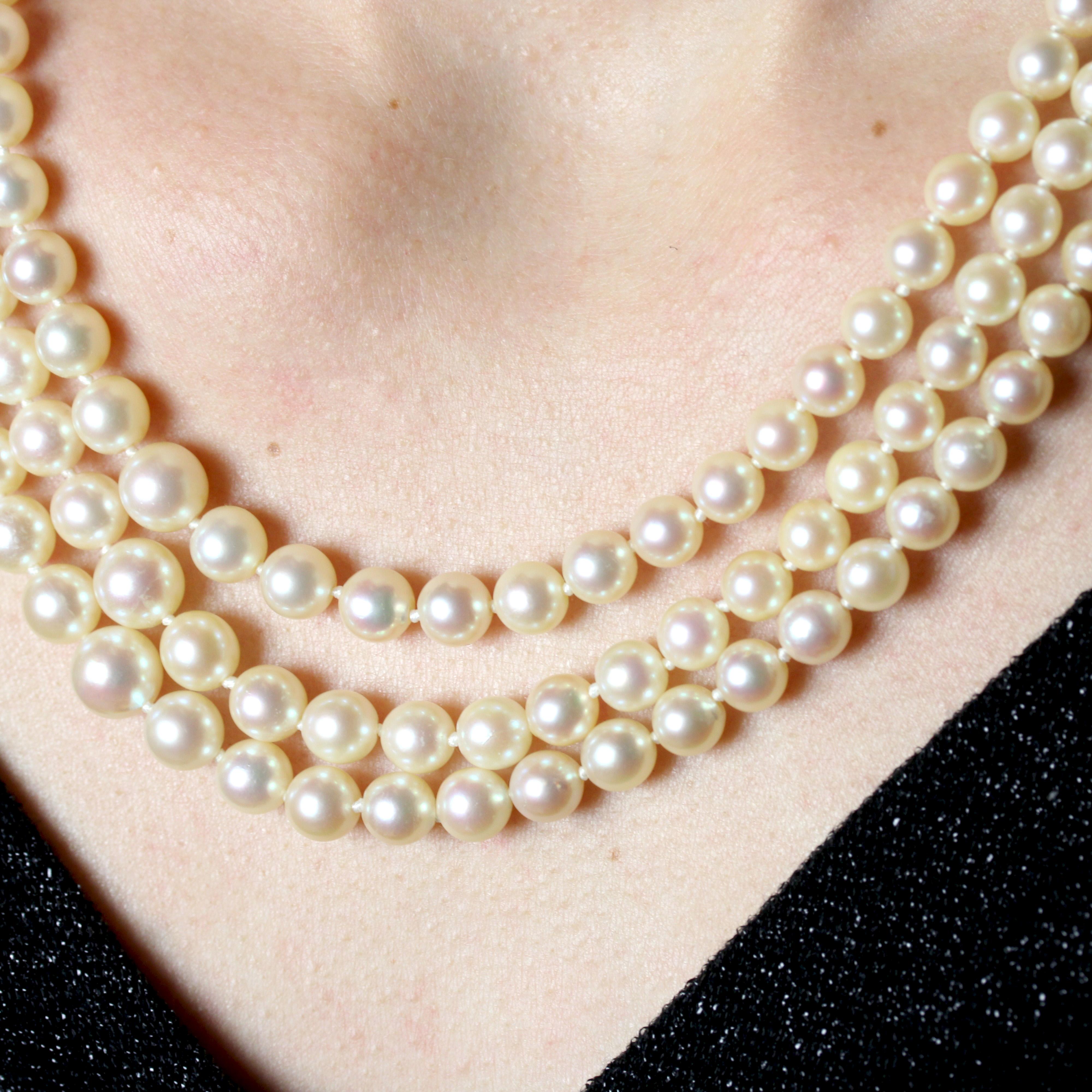 1950s Triple Strand Cultured Pearl Necklace For Sale 5
