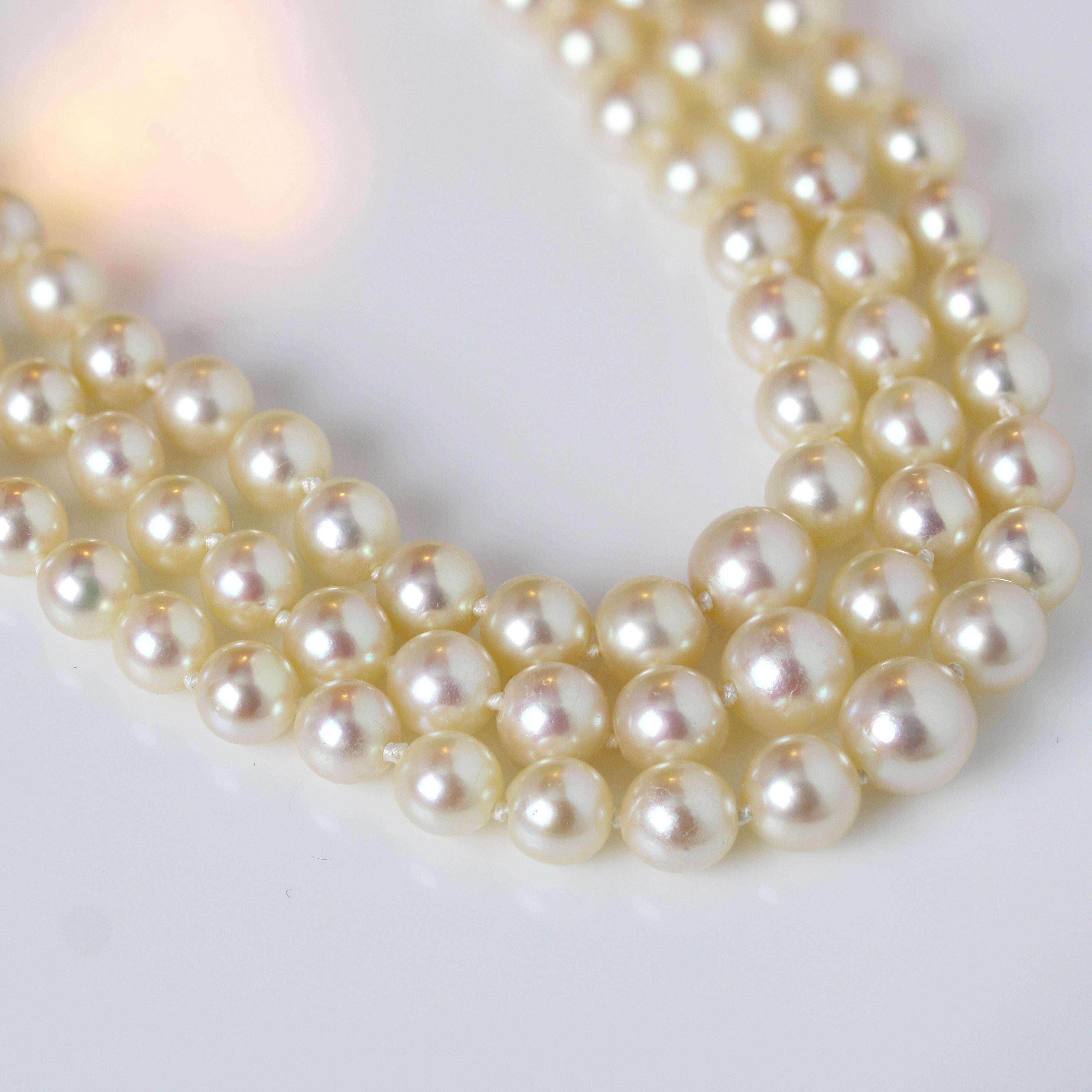 Women's 1950s Triple Strand Cultured Pearl Necklace For Sale