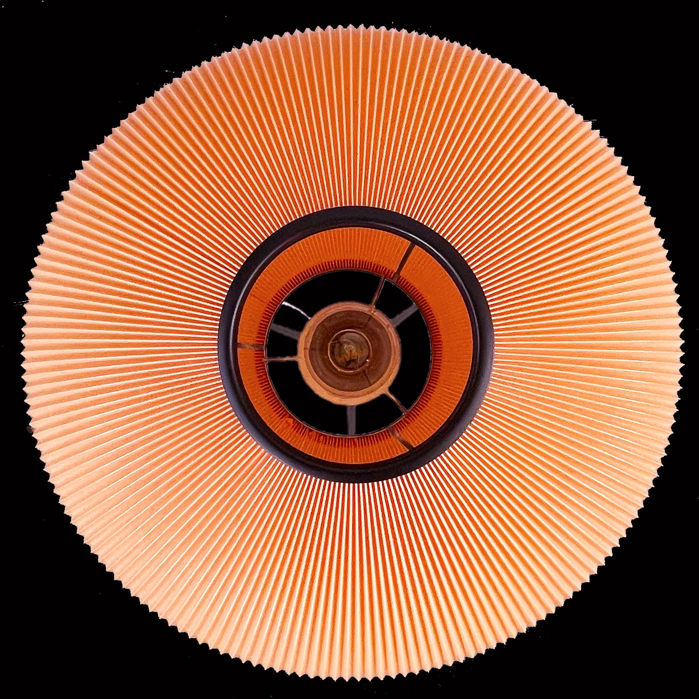 Fait main Lampadaire tripode ballon-cocoon des années 1950, Peach by Aro Leuchten, Allemagne de l'Ouest en vente