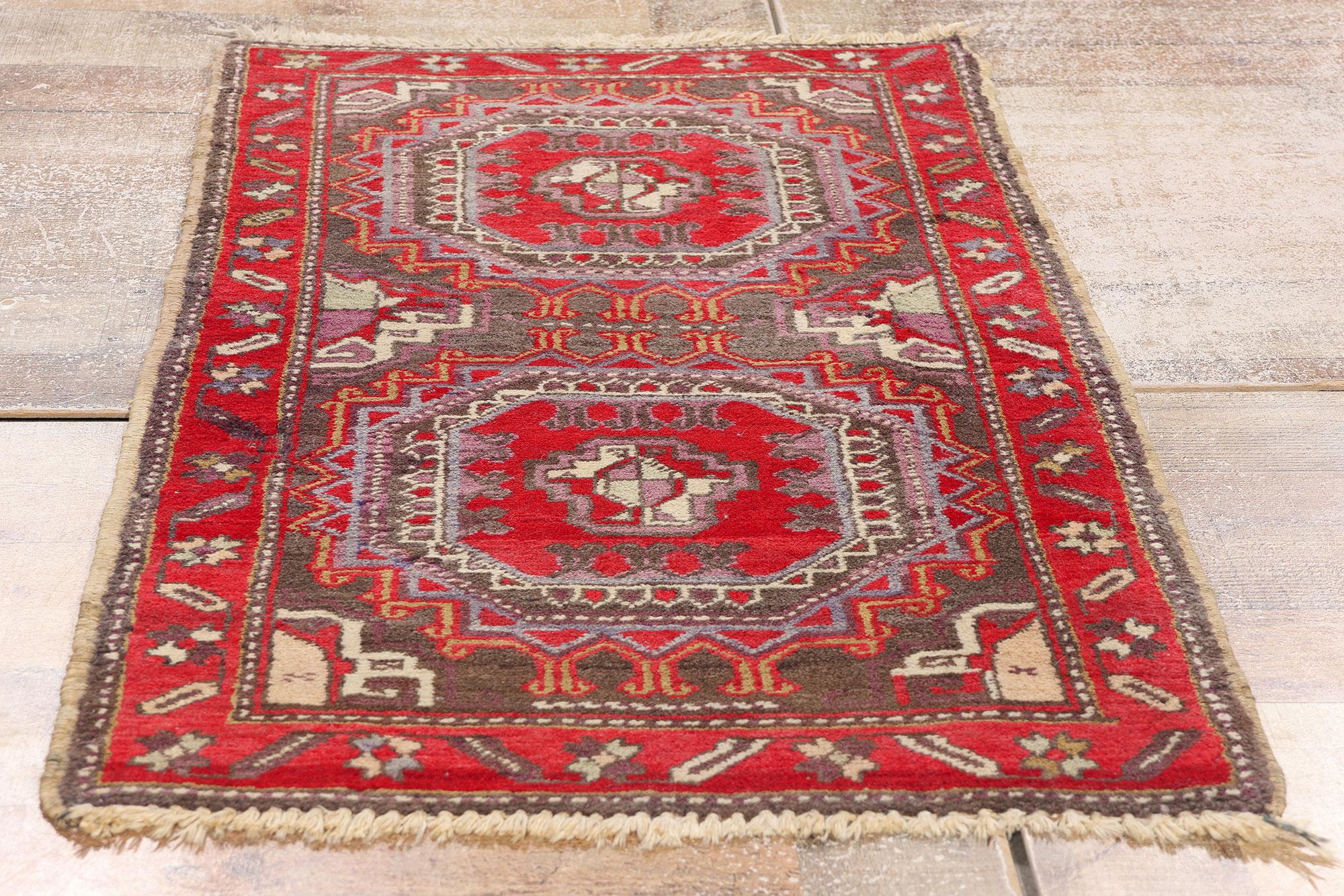 1950’s Turkish Bergama Carpet with Traditional Style For Sale 2
