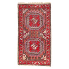 Türkischer Bergama-Teppich aus den 1950er Jahren mit traditionellem Stil
