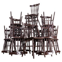 Chaise de salle à manger sombre à dossier en fuseau coloré et tourné des années 1950