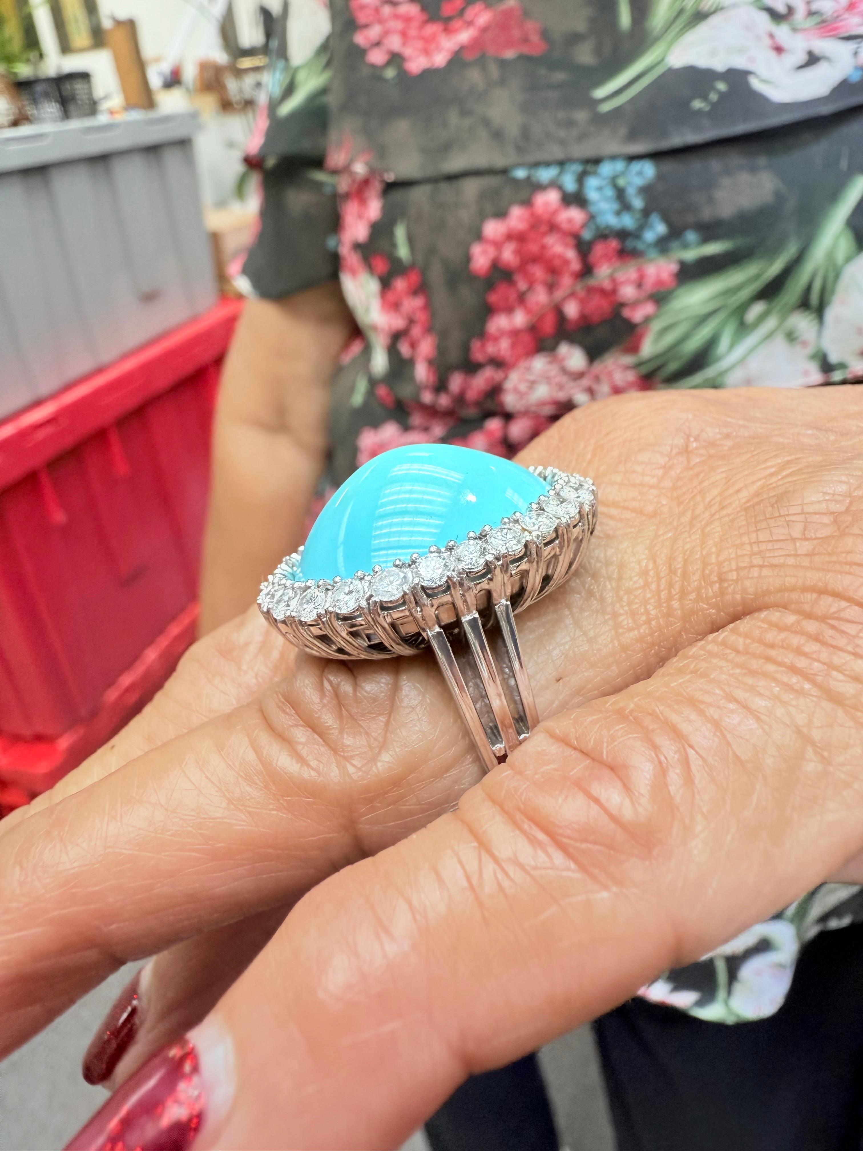 Round Cut 1950s Turquoise Diamond 18k White Gold Cocktail Ring For Sale