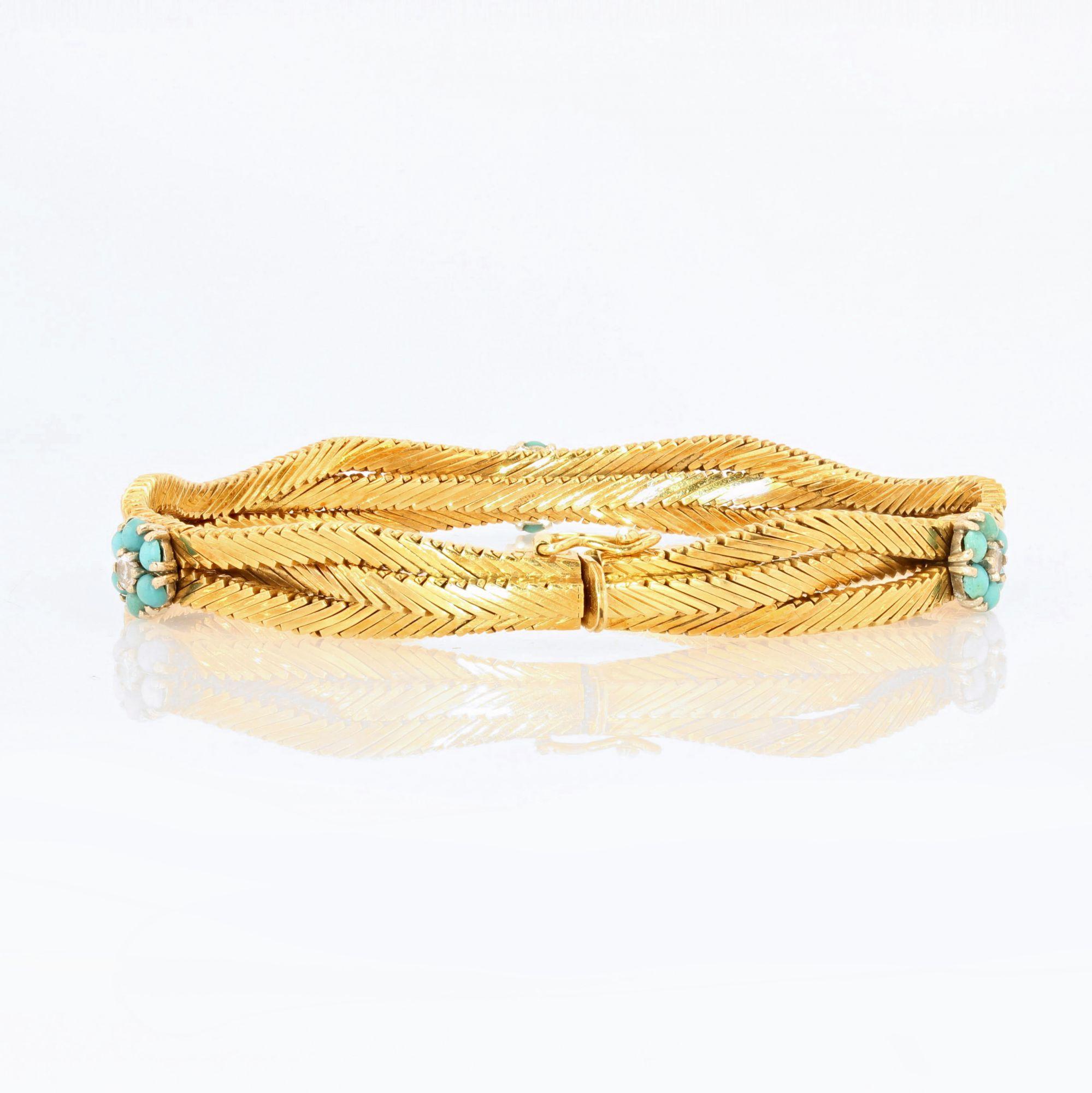 1950s Turquoise Diamond Flowers 18 Karat Yellow Gold Bracelet For Sale 1