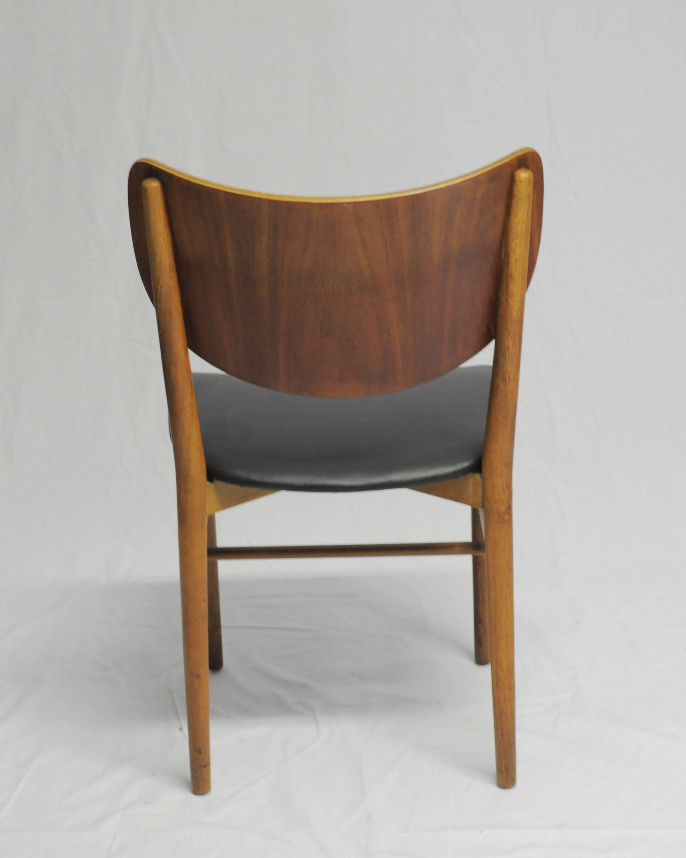 Mid-20th Century 1950s Twelve Niels Koppel Dining Chairs in Teak and Oak by Slagelse Møbelfabrik
