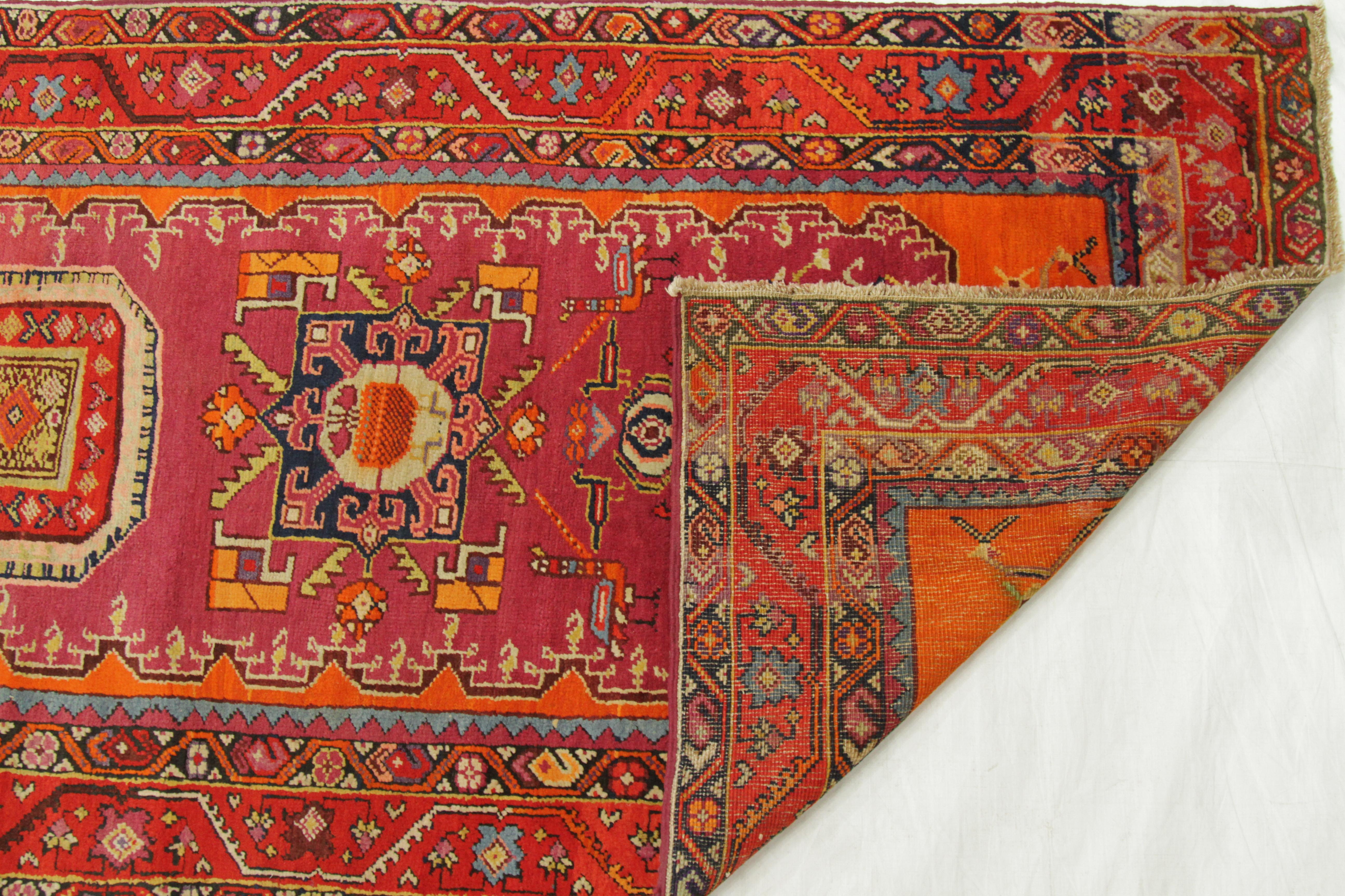 Tapis persan ancien jumeau des années 1950 avec motif de pierres précieuses tissé à la main de style Karabagh Excellent état - En vente à Dallas, TX