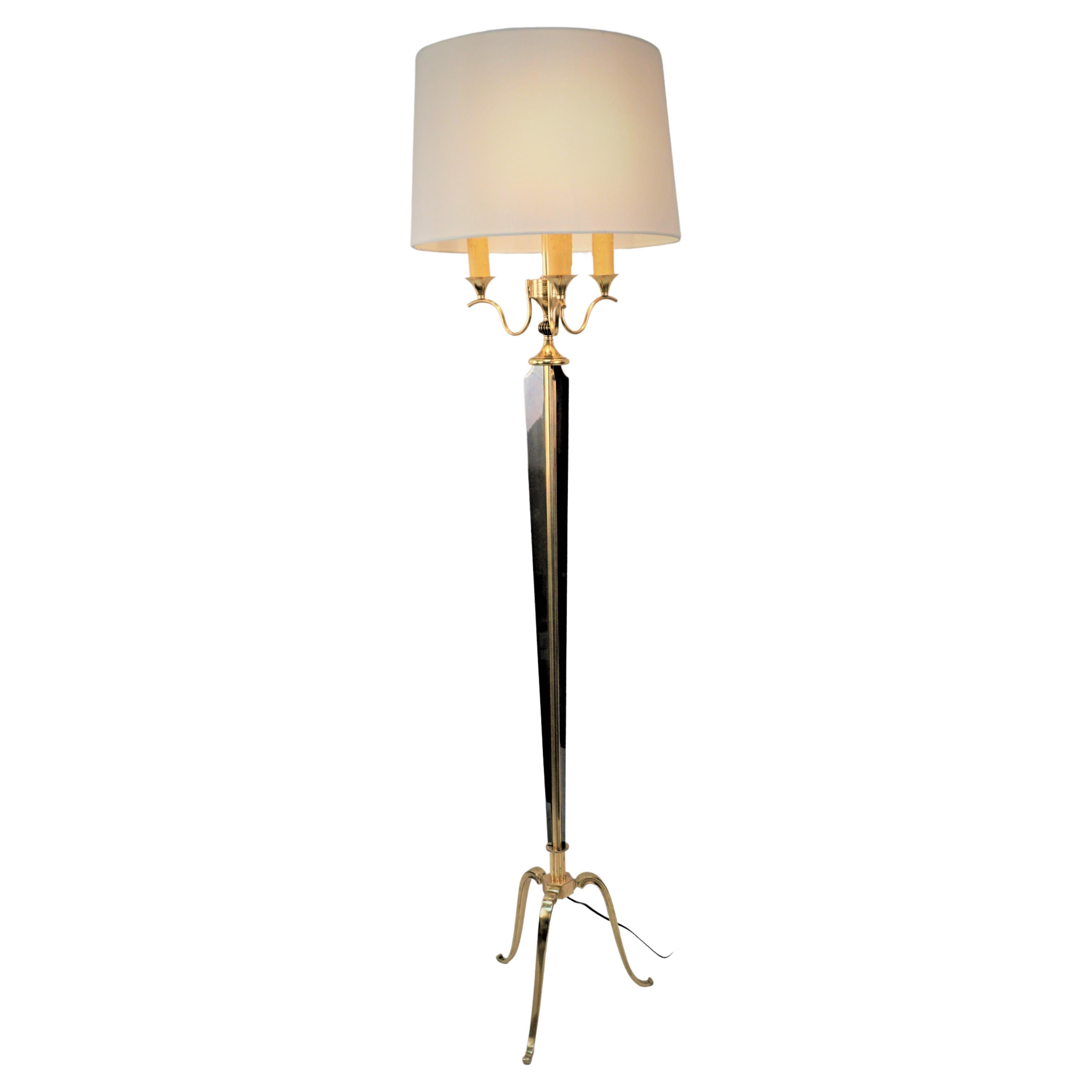 Lampadaire à trois lumières en bronze bicolore des années 1950 en vente