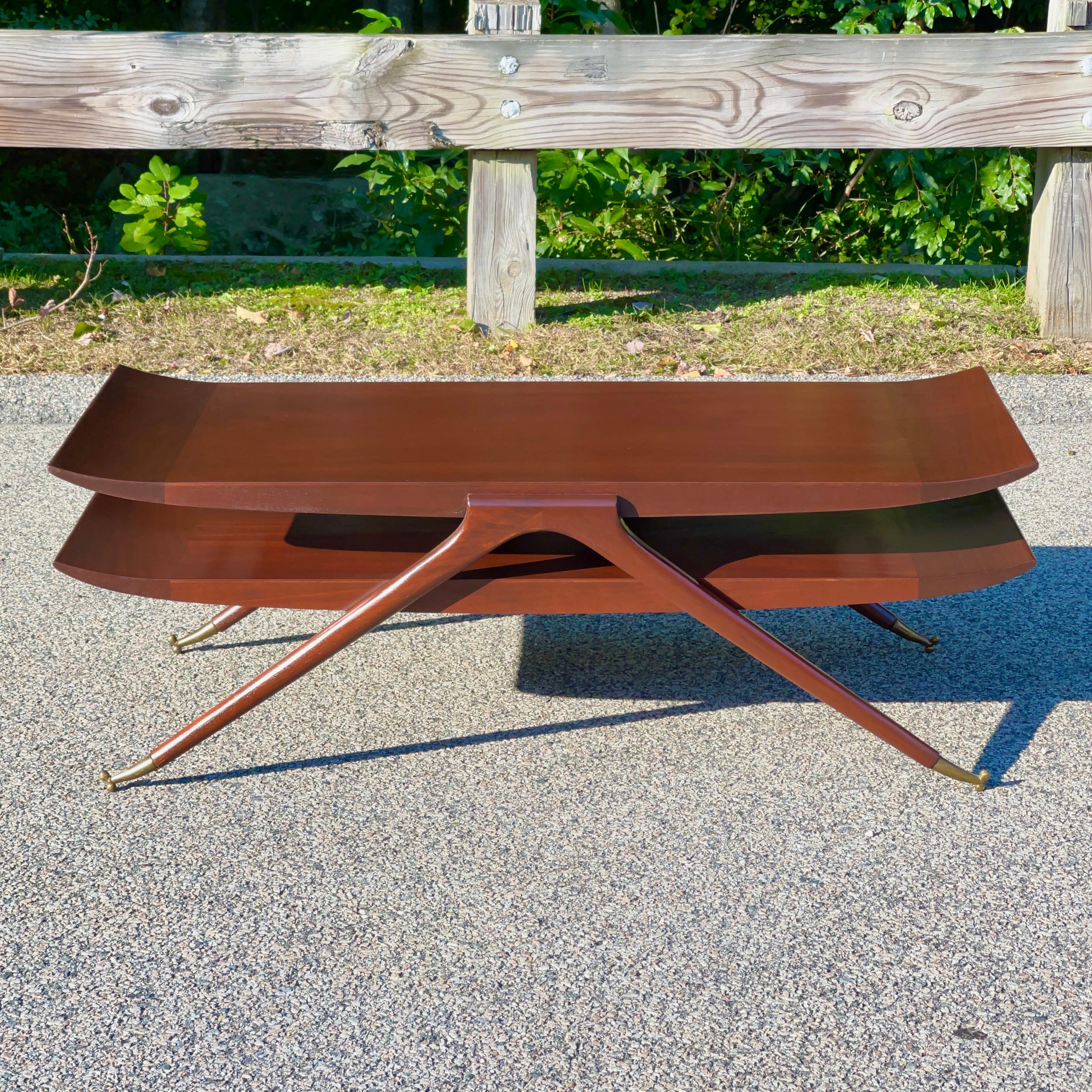 Mid-Century Modern Table Cocktail Tables à deux niveaux des années 50 dans le style d'Ico Parisi en vente