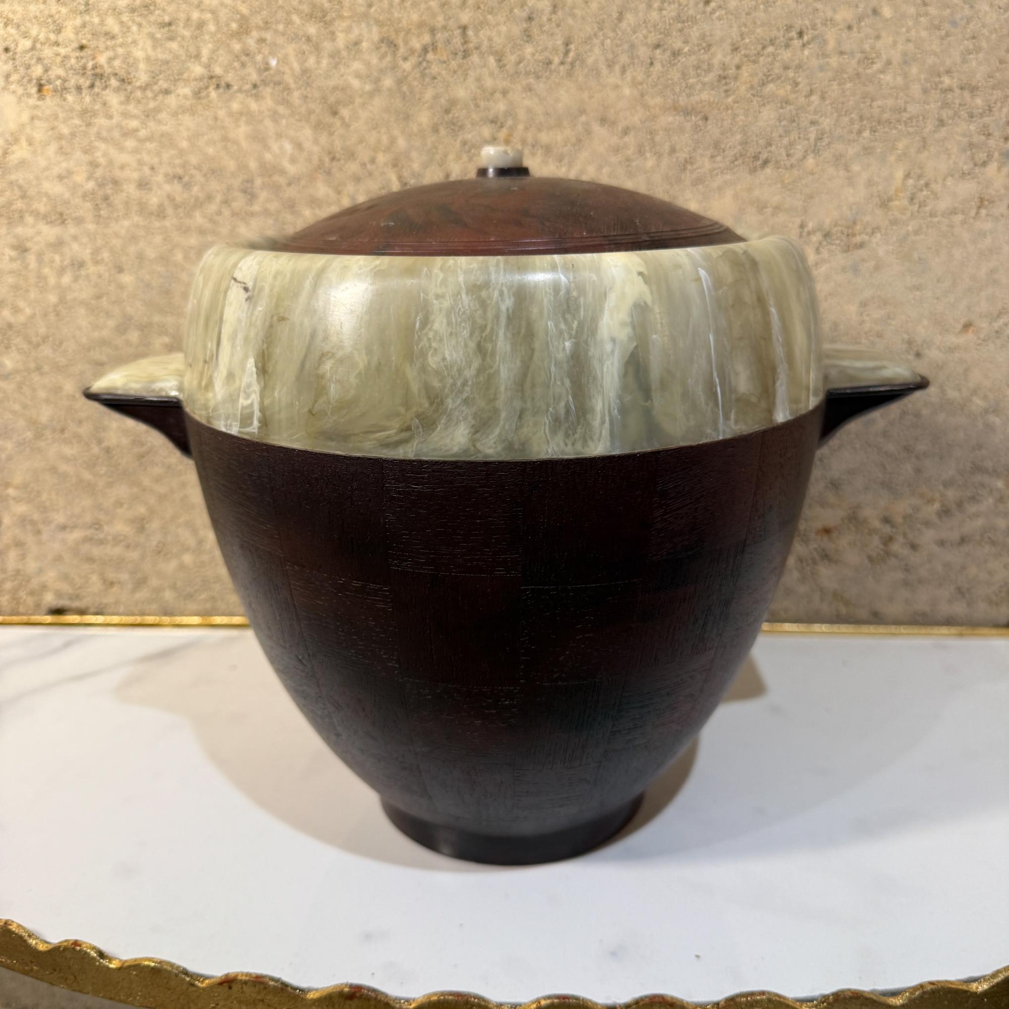 1950s Two-Tone Ice Bucket Faux Wood & Marble Mexico For Sale 3