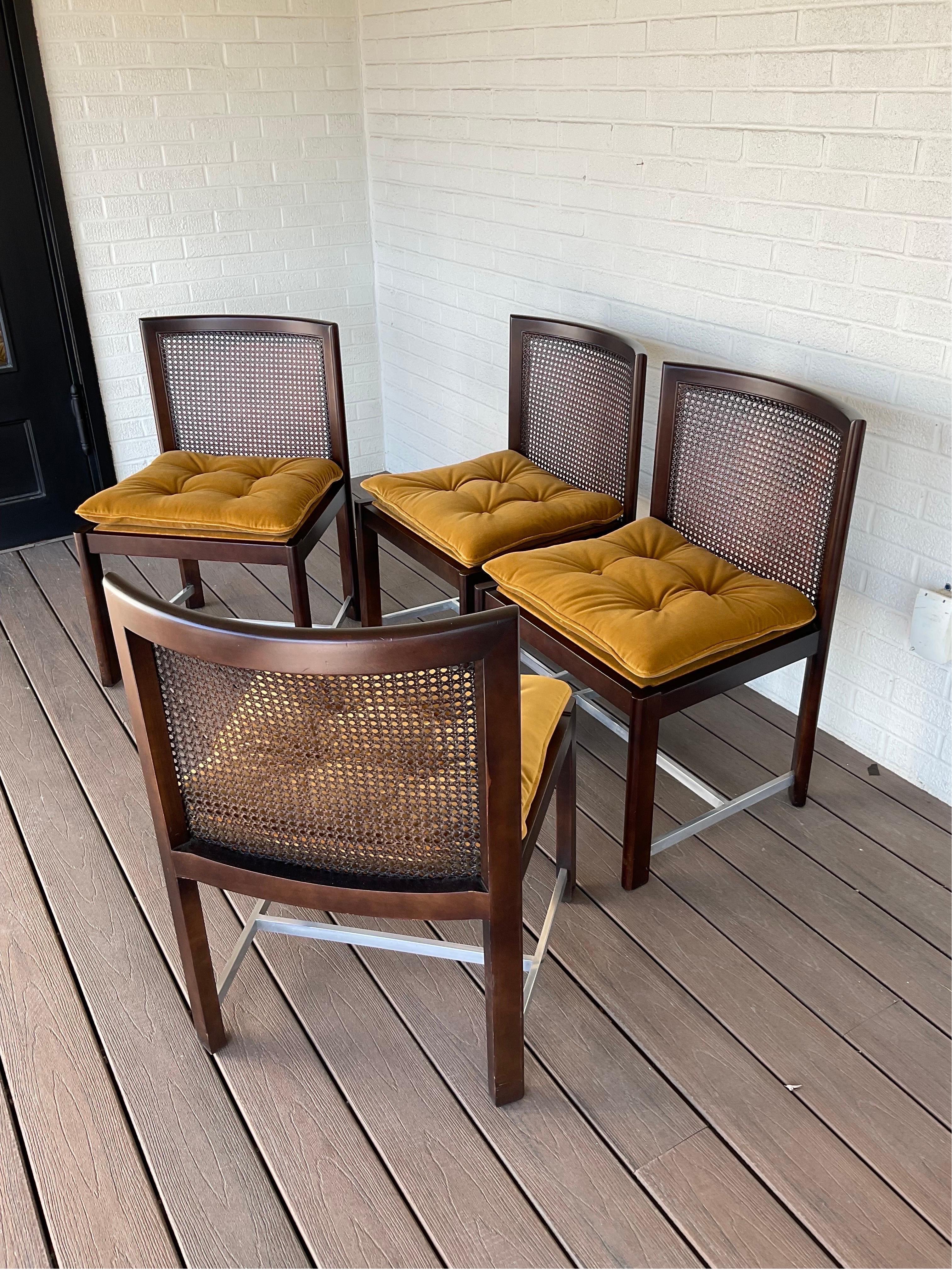 Chaises de salle à manger en noyer et cannage, très rares, des années 1950, Michael Taylor for Baker en vente 4
