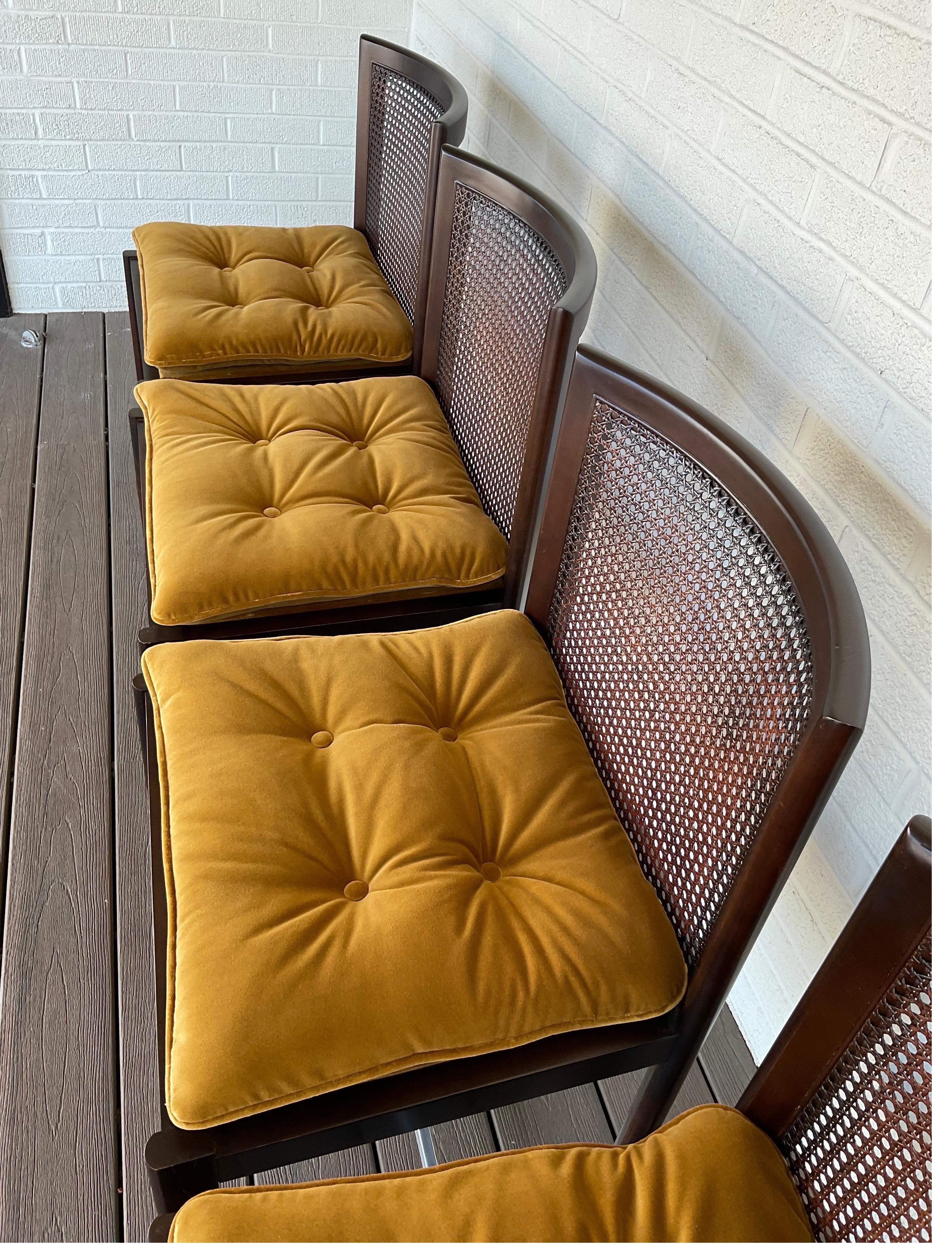 Américain Chaises de salle à manger en noyer et cannage, très rares, des années 1950, Michael Taylor for Baker en vente