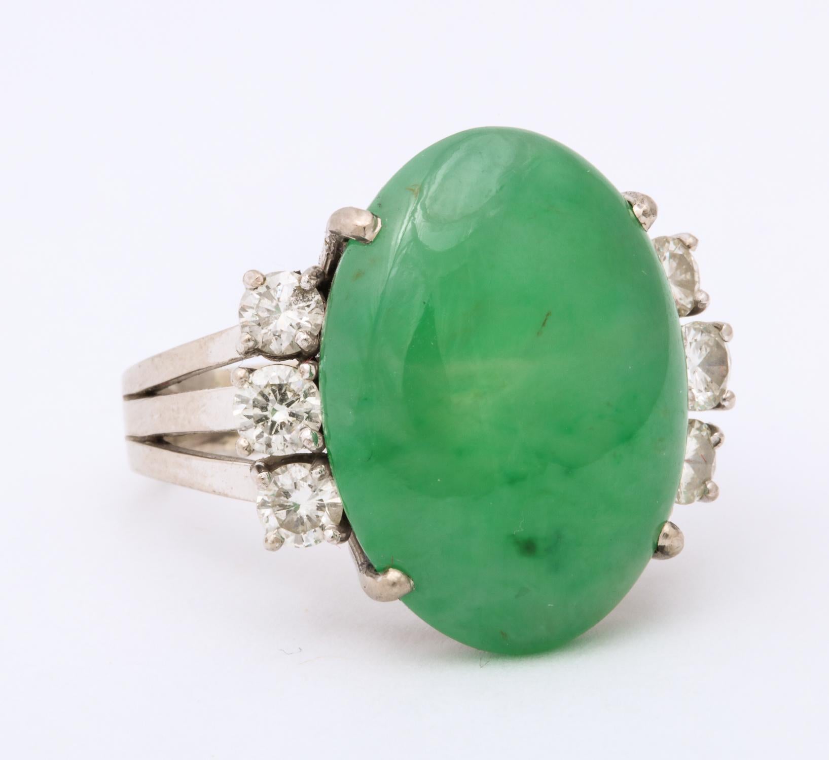 1950s Unisex Oval Cut Beautiful Color Jadeite With Diamonds White Gold Ring In Good Condition In New York, NY