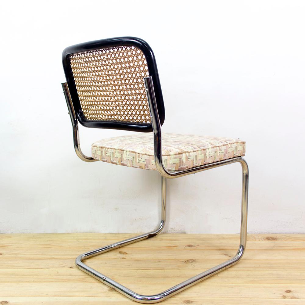1950s Upholstered Marcel Breuer's B32 Cesca Cantilever Chair In Good Condition In Barcelona, Barcelona