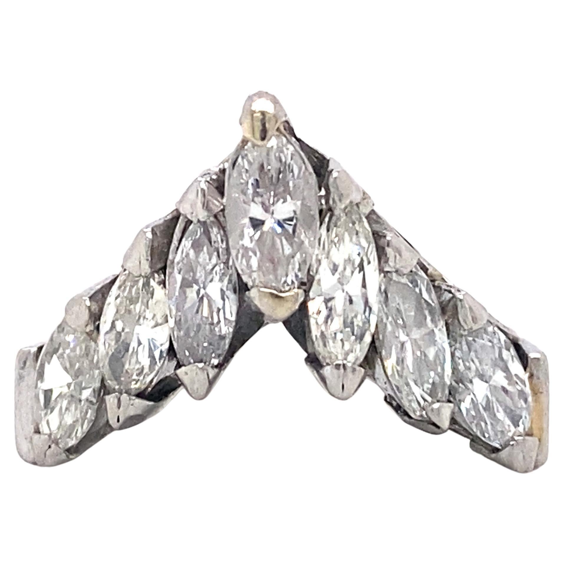 1950s V-Shaped 1.67 Carat Marquise Diamond Ring in Platinum For Sale