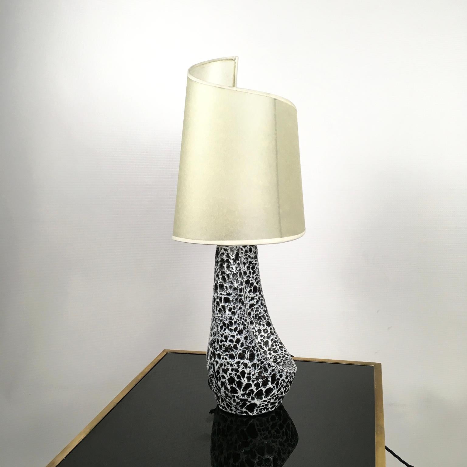 Vallauris-Tischlampe aus Keramik von Le Vaucour, 1950er Jahre im Angebot 3