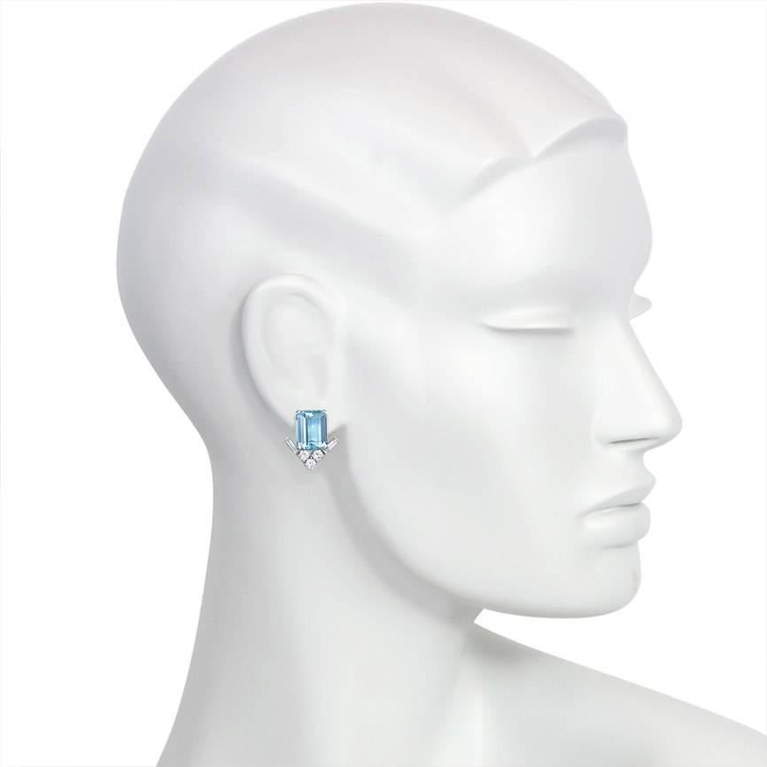 Women's or Men's 1950s Van Cleef & Arpels Aquamarine and Diamond Clip Earrings