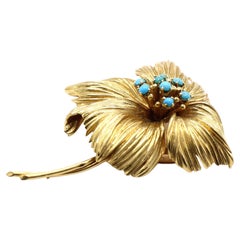 Vintage 1950s Van Cleef & Arpels Turqoise 18 Karat Yellow Gold Flower Brooch
