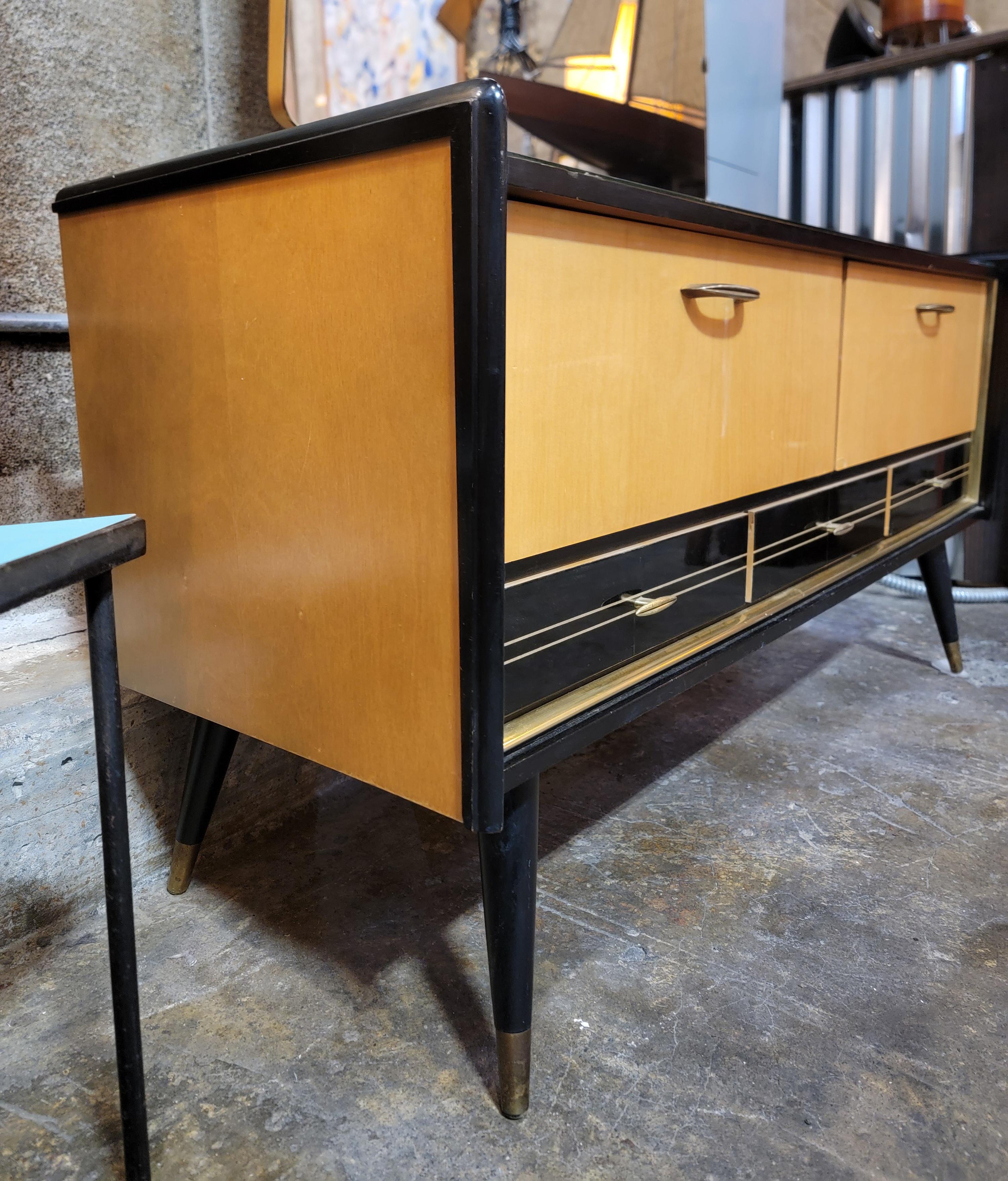 Art déco Coiffeuse des années 1950 avec finition miroir et laque en vente