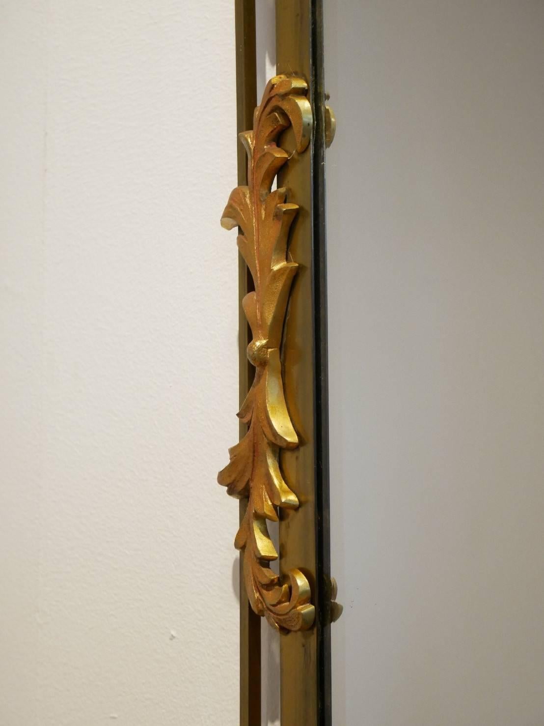 Mid-20th Century 1950s Vegetal Decor Gilded Metal Wall-Mounted Mirror For Sale
