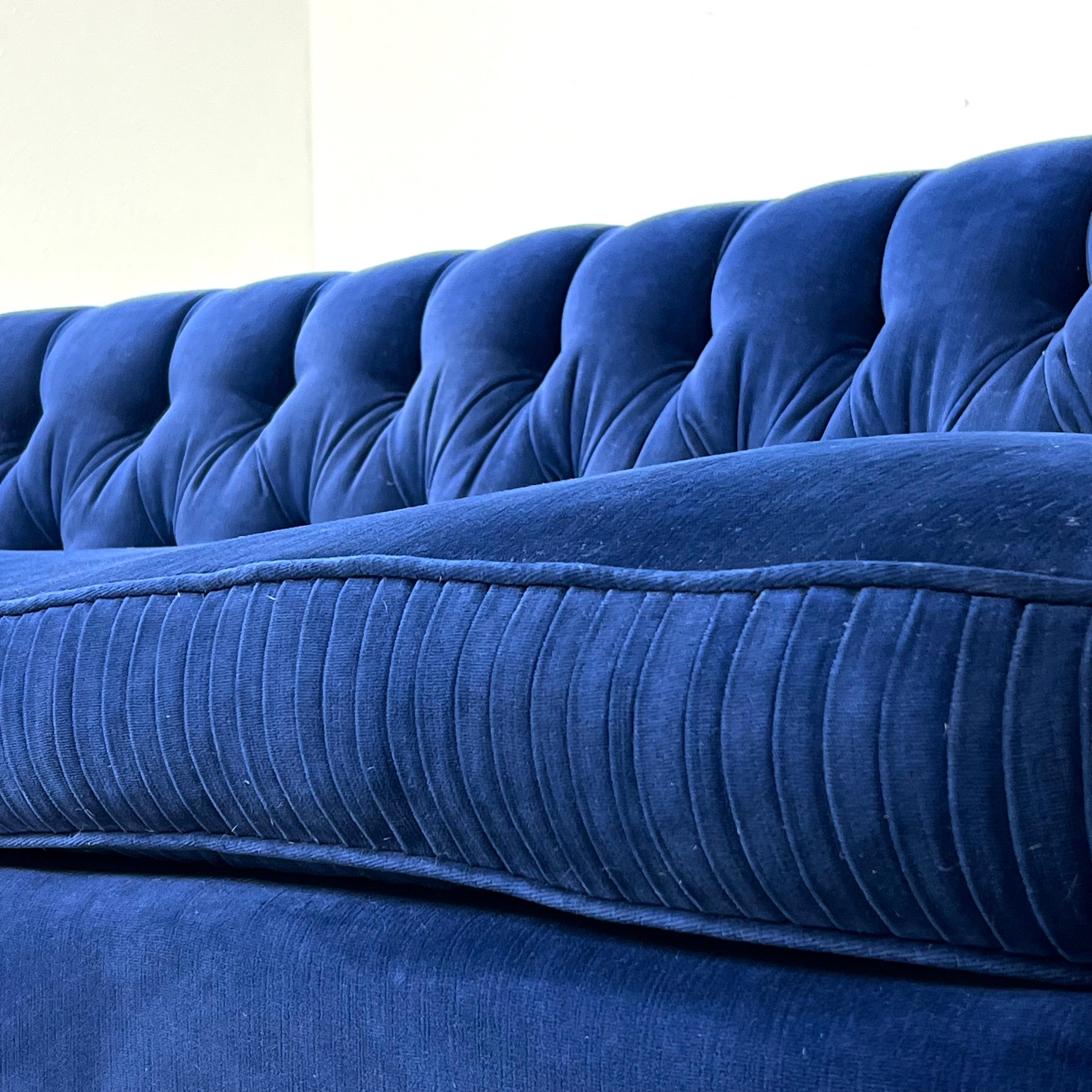 1950s Velvet Tufted Curved Sofa 5