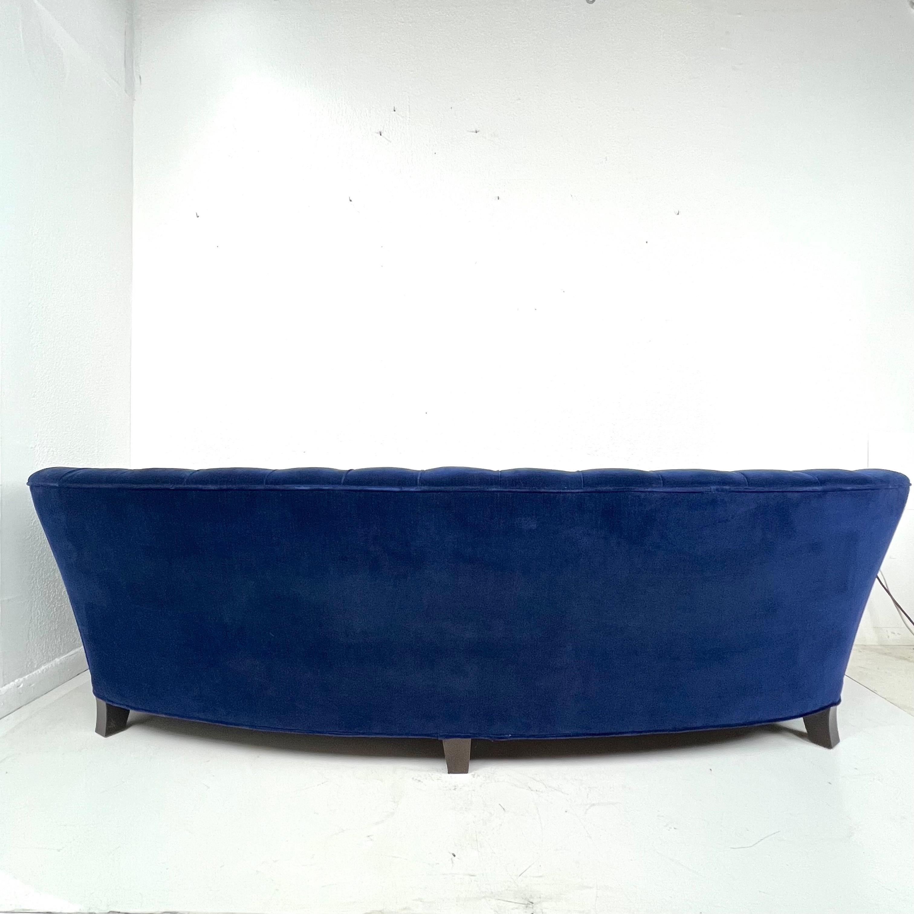 1950s Velvet Tufted Curved Sofa 3