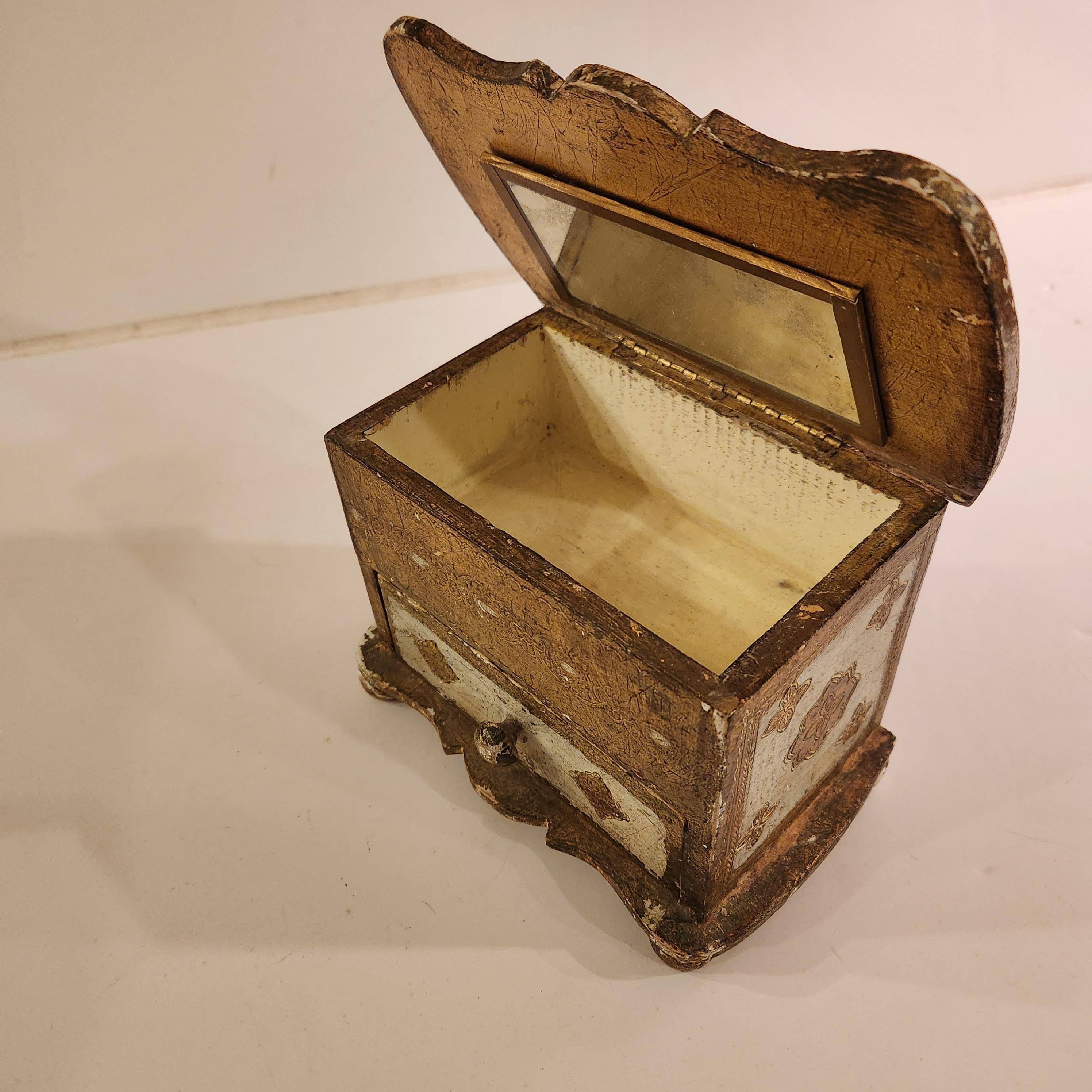 Joyero de madera dorada veneciana de los años 50 Italia Italiano en venta