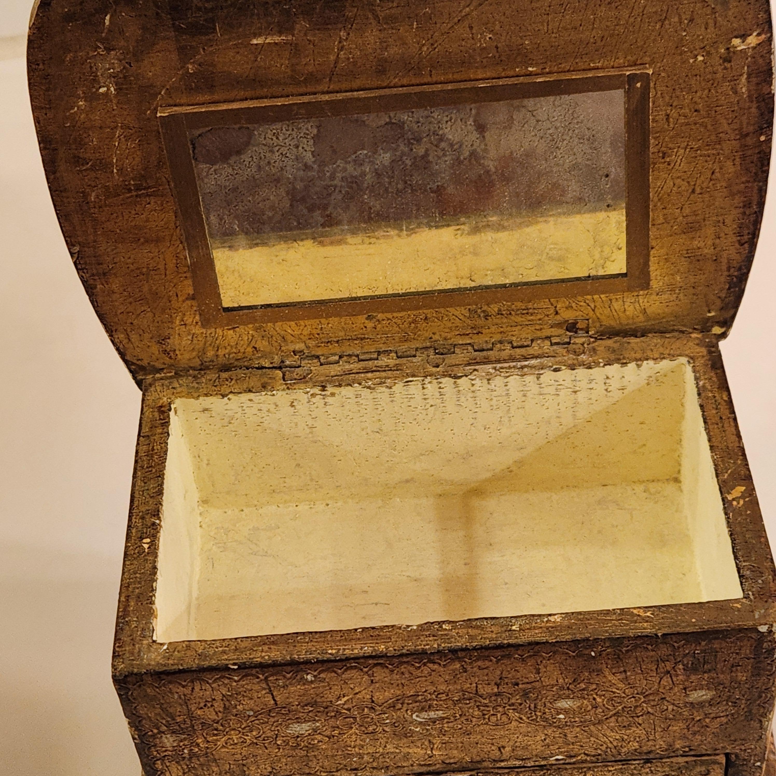 Joyero de madera dorada veneciana de los años 50 Italia Madera en venta