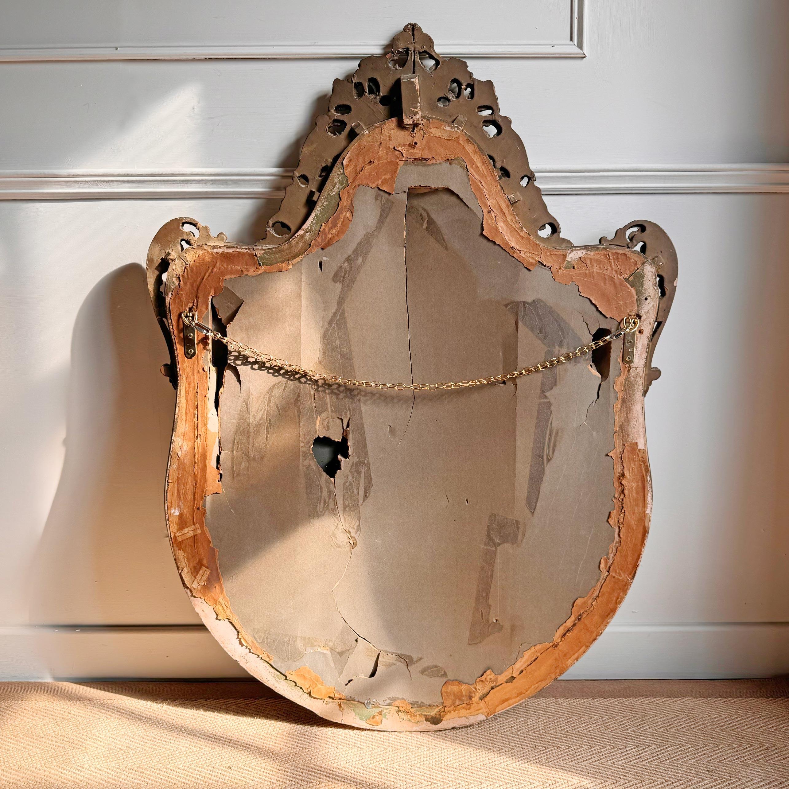 1950’s Venetian Murano Mirror with Etched Glass and Decorative Putto Frame 4