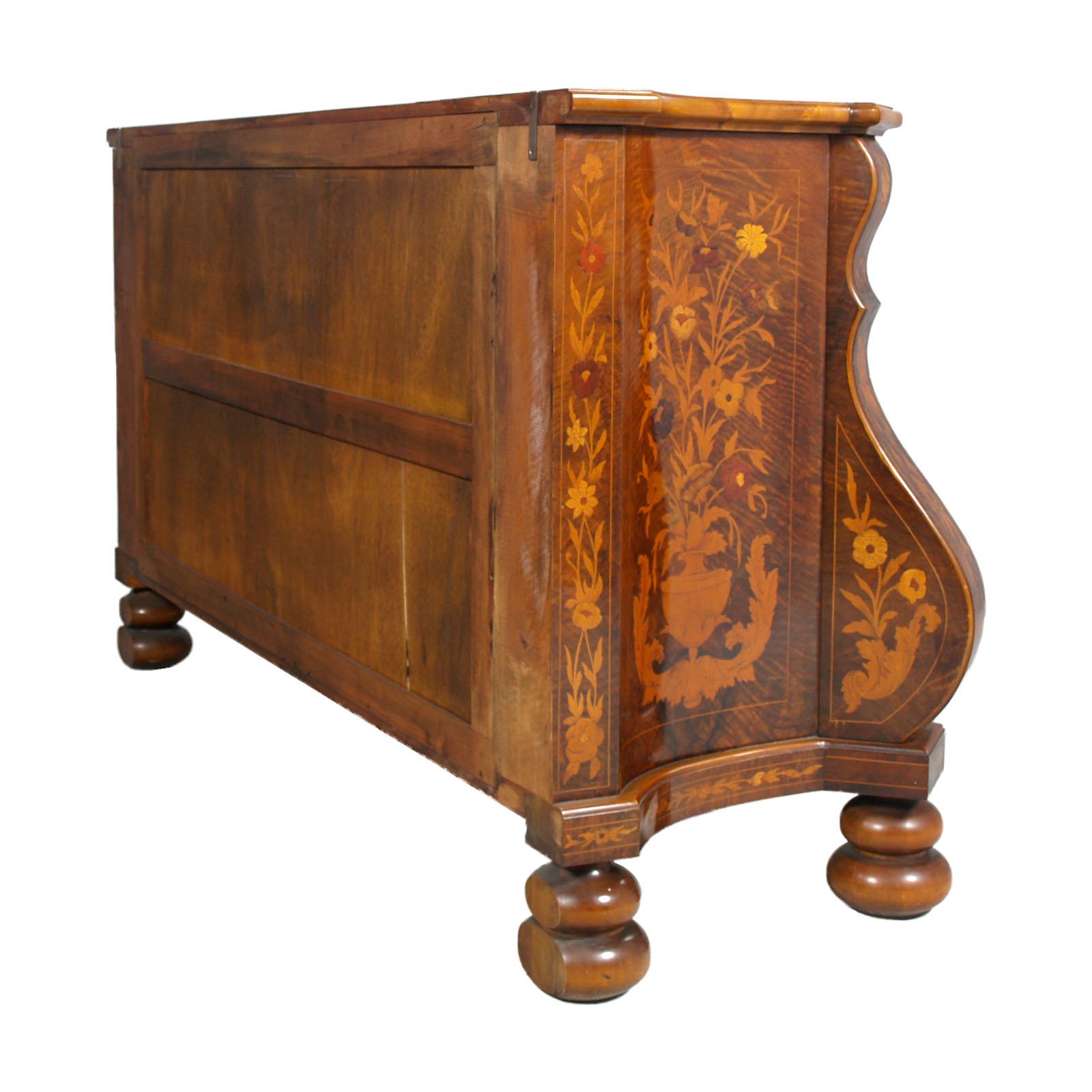 1950s Venetian Walnut Baroque Sideboard and Display Cabinet Richly Floral Inlaid For Sale 7