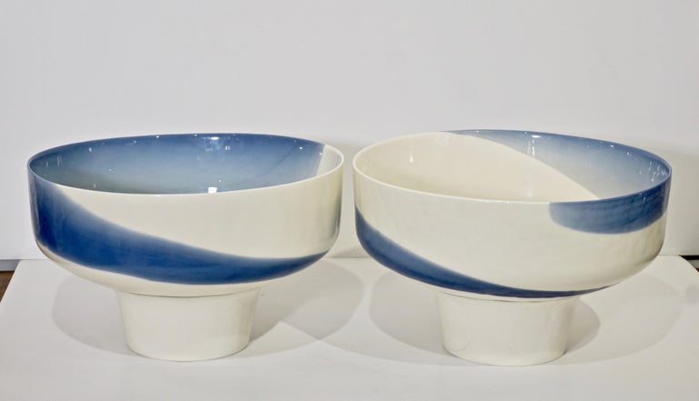 Hand-Crafted 1950s Venini Vintage Italian Blue & Cream White Pate De Verre Murano Glass Bowl For Sale