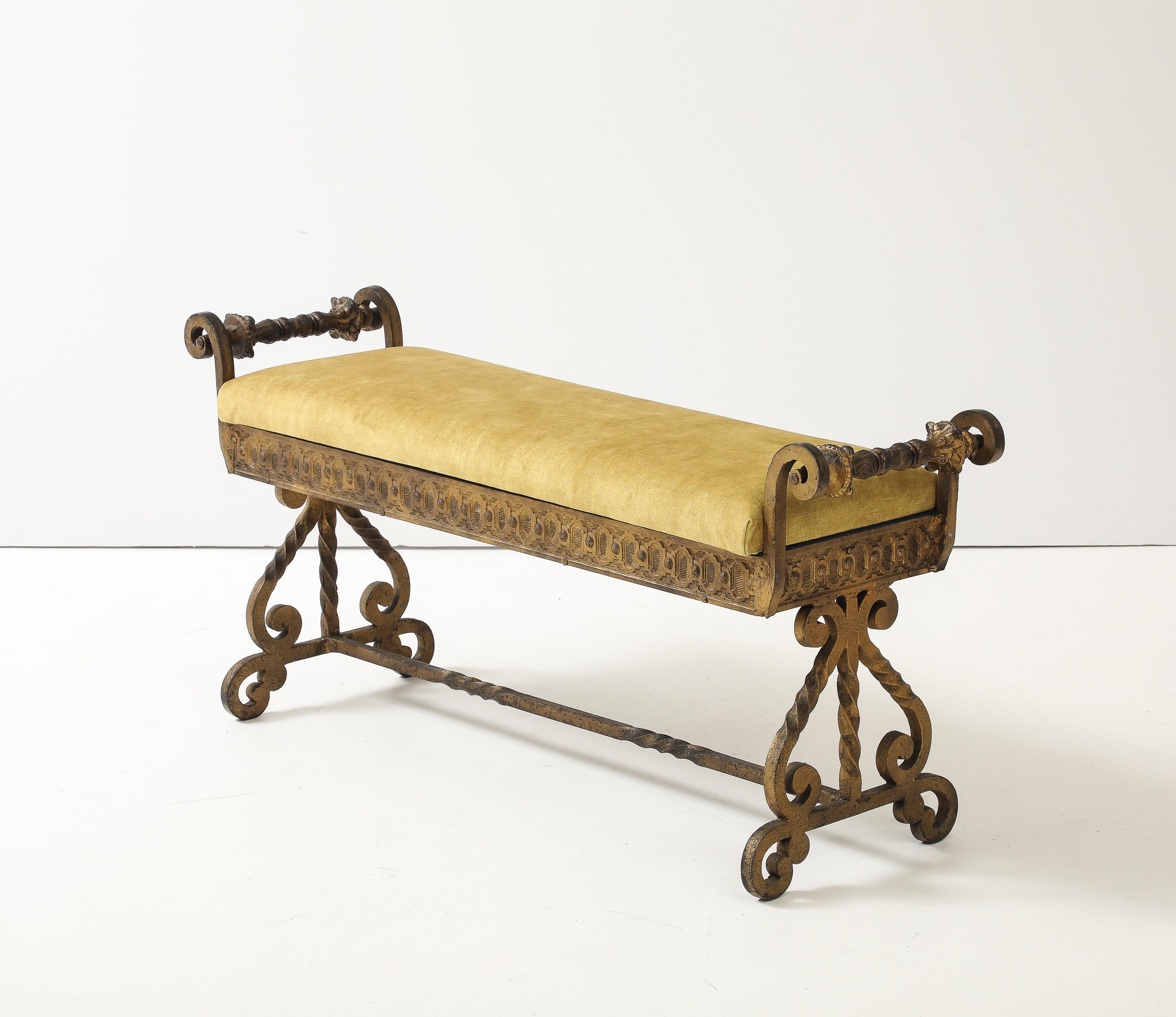 Banc italien en fer massif très lourd des années 1950 avec rangement en vente 13