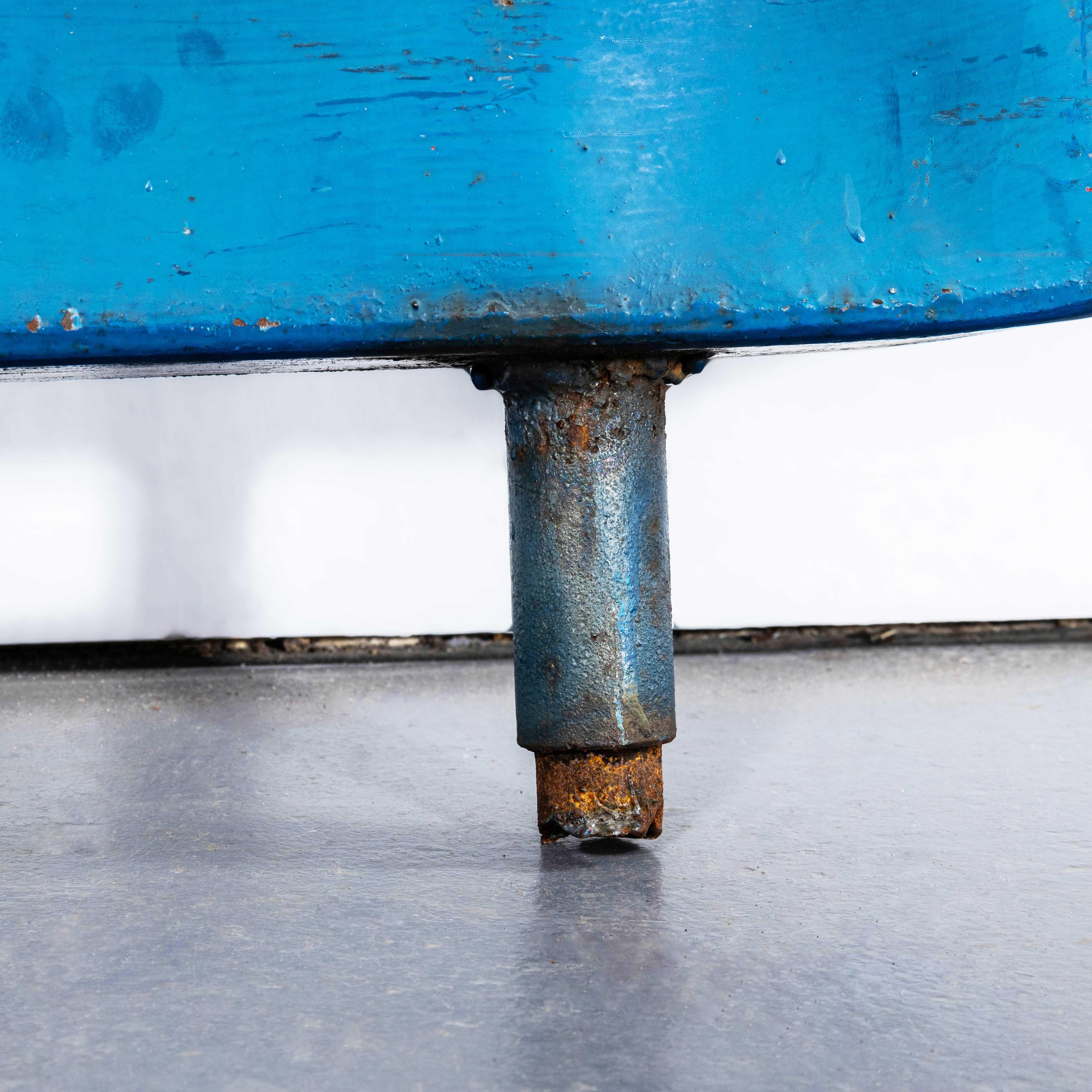 1950 Letrero industrial pesado muy grande - Azul B mediados del siglo XX en venta